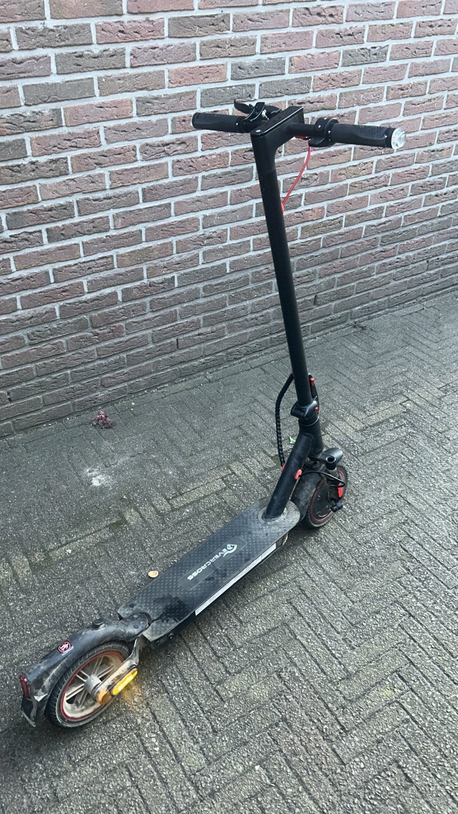 Zo goed als nieuwe step, Ophalen of Verzenden, Gebruikt, Elektrische step (E-scooter)