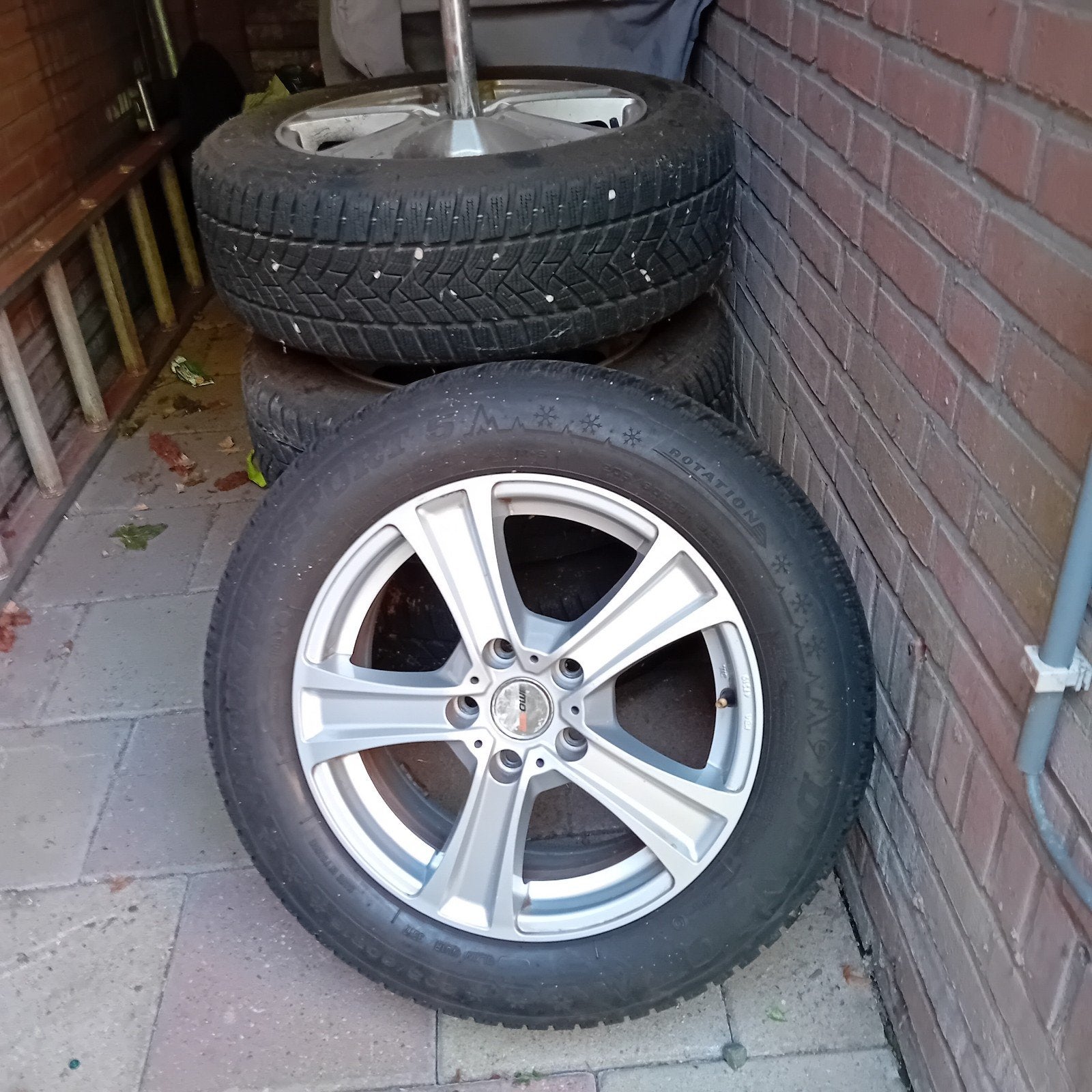 Winterbanden Dunlop 205/60R16 met aluminium velgen VW/Skoda, Ophalen, Gebruikt, 16 inch, Banden en Velgen