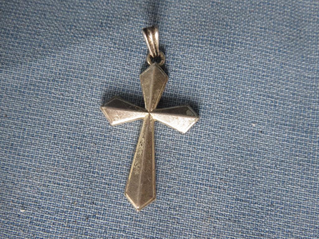 Kruisje in 835 karaat zilver - 20e eeuw, Sieraden, Tassen en Uiterlijk, Kettinghangers, Ophalen of Verzenden, Zo goed als nieuw