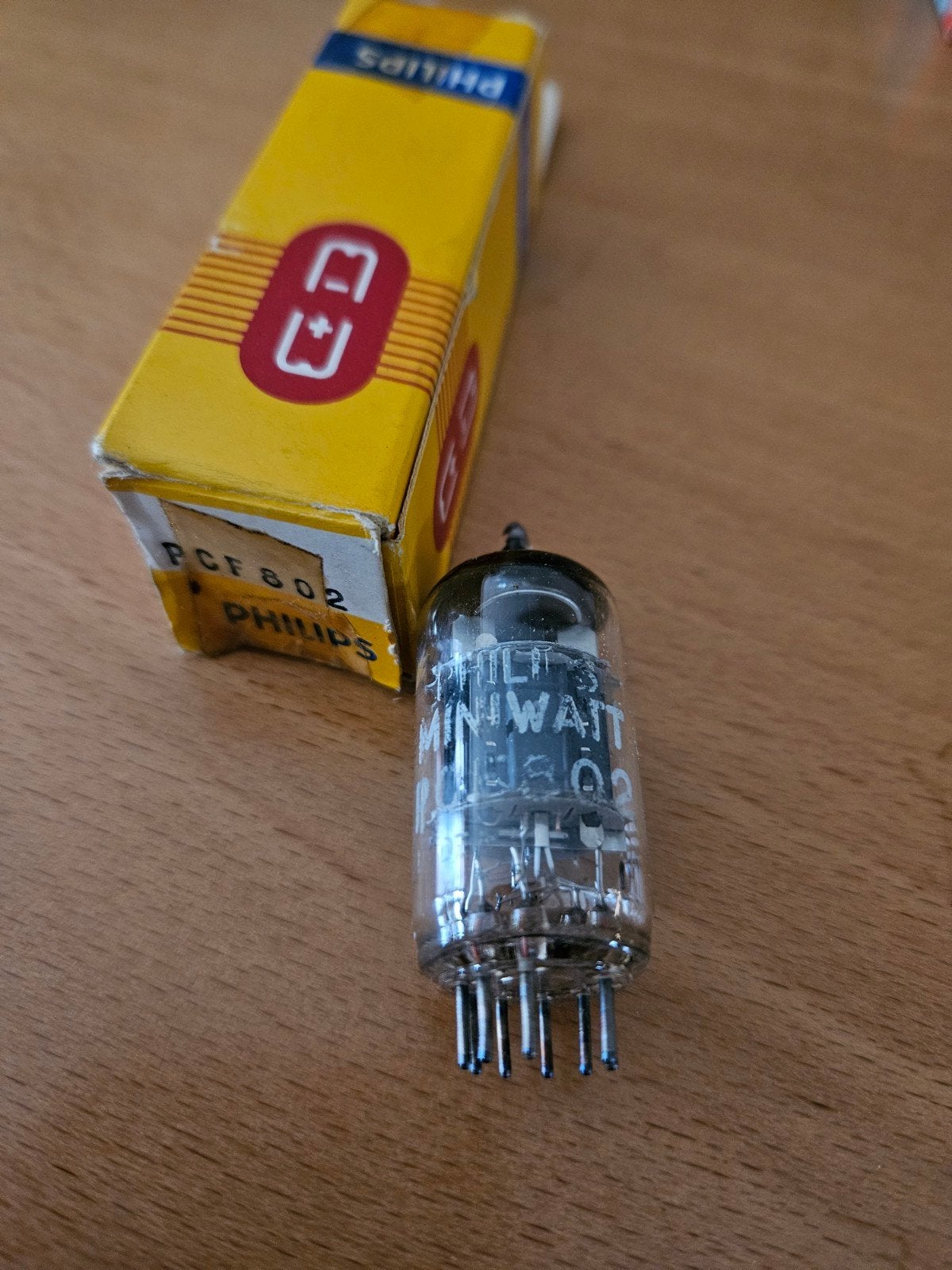 Philips PCF802 Miniwatt buis, Ophalen of Verzenden