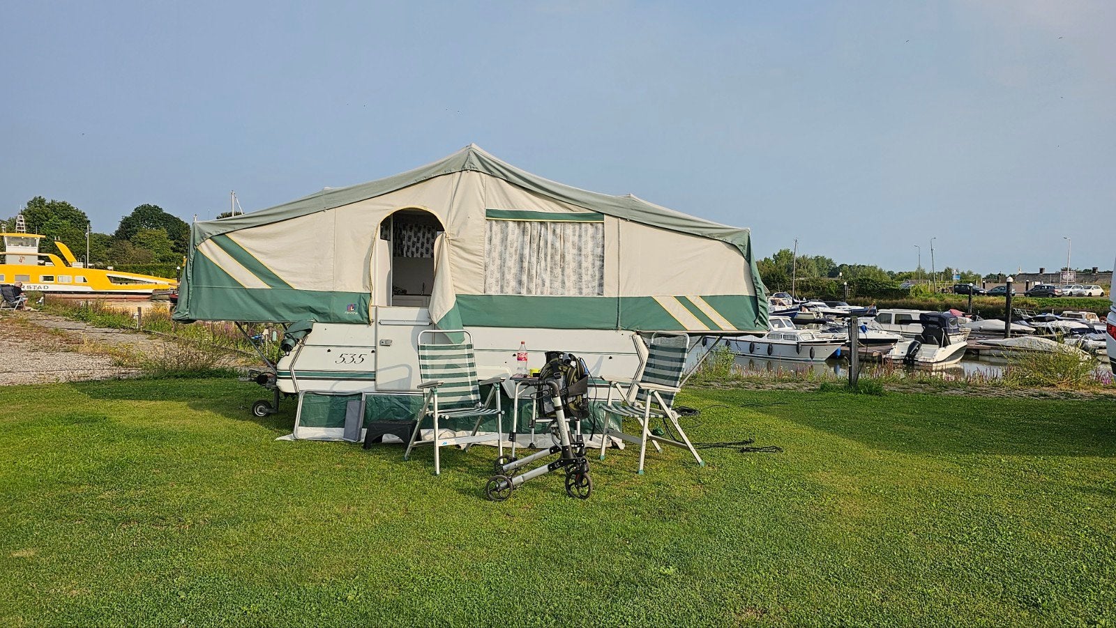Pennine pullman 535 vouwcaravan - met voortent, Ophalen