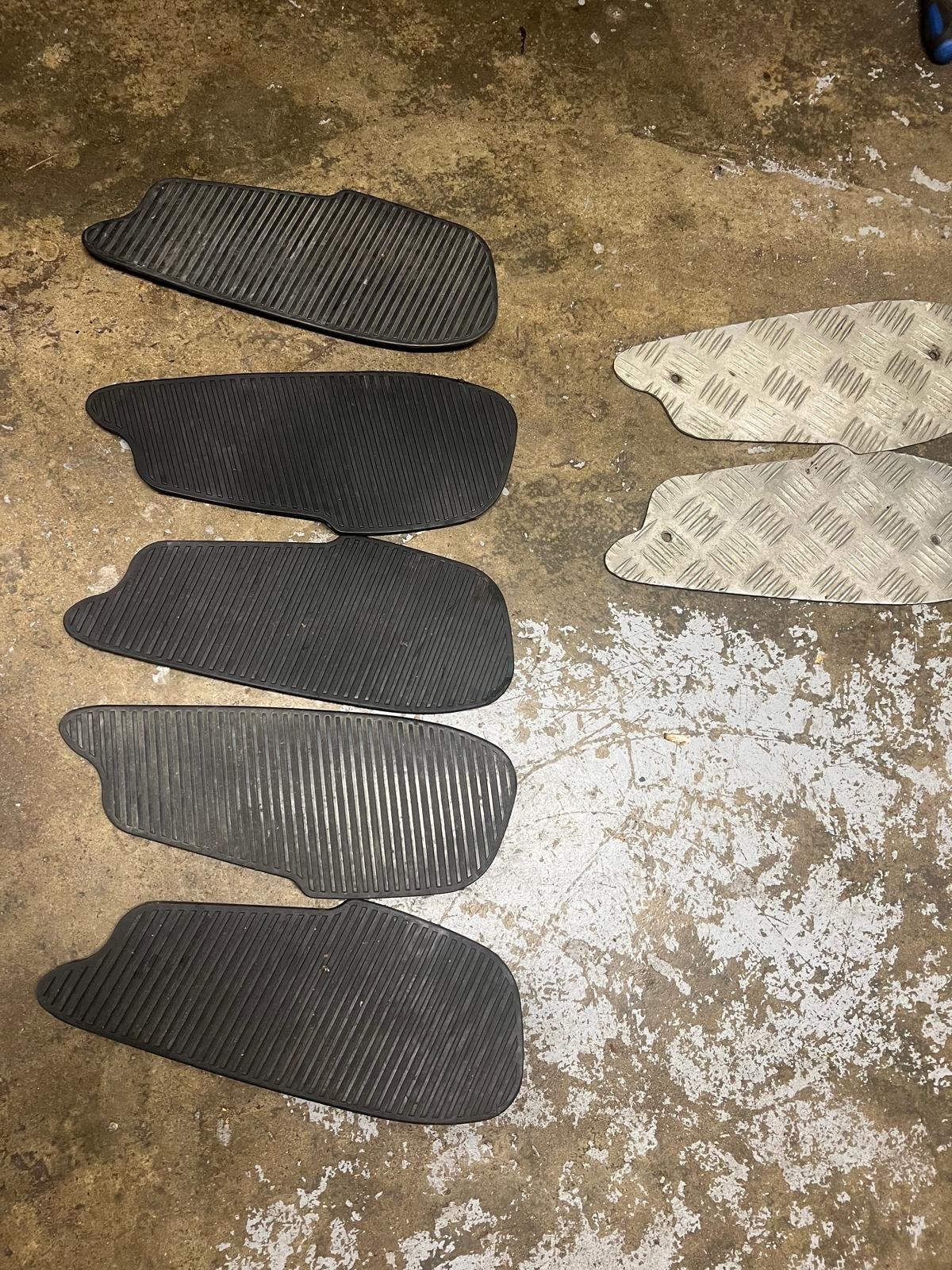 Gilera Runner voetplaten - rubber en aluminium, Ophalen of Verzenden, Gebruikt, Overige typen, Overige merken