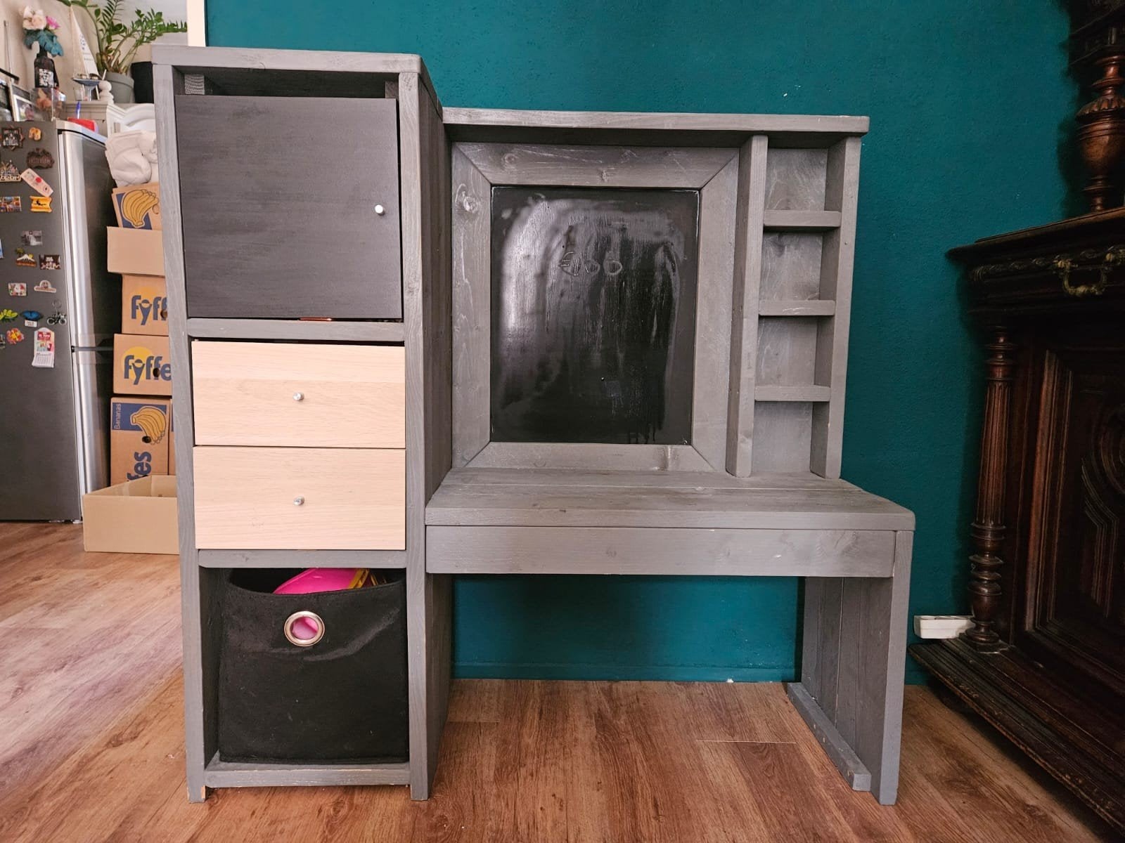 Steigerhouten kinderbureau met opbergruimte - 120x120 cm, Ophalen