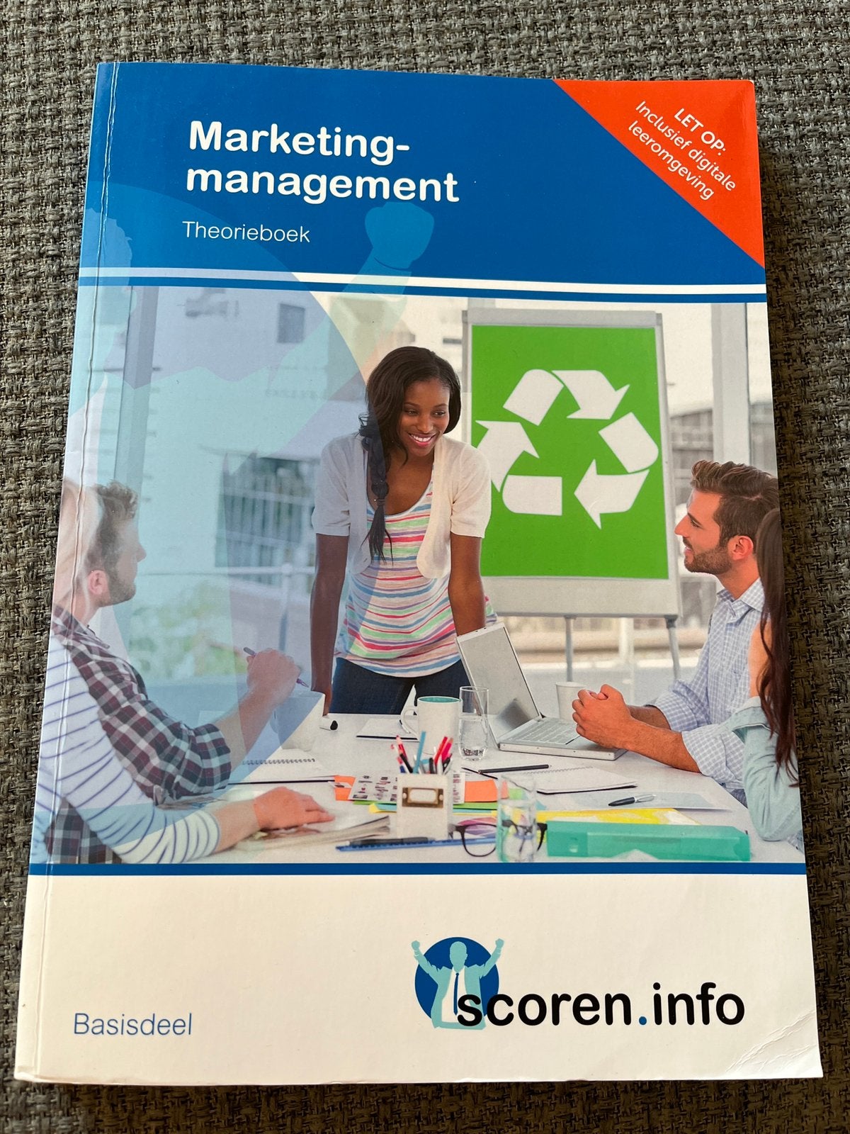 Nieuwstaat! MBO Marketing Management/junior accountmanager, Ophalen of Verzenden, Zo goed als nieuw, Overige niveaus