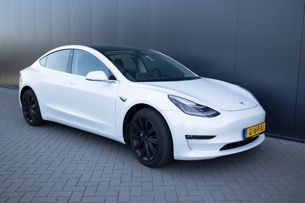 Tesla Model 3 2019 Wit 75kw, Auto's, Tesla, Automaat, 1831 kg, Wit, Origineel Nederlands
