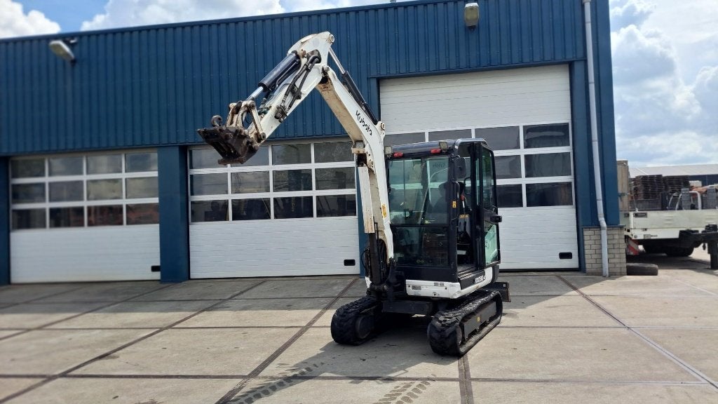 Kubota KX030-4 Hi-spec bouwjaar 2018, Zakelijke goederen, Machines en Bouw | Kranen en Graafmachines, Ophalen, Graafmachine