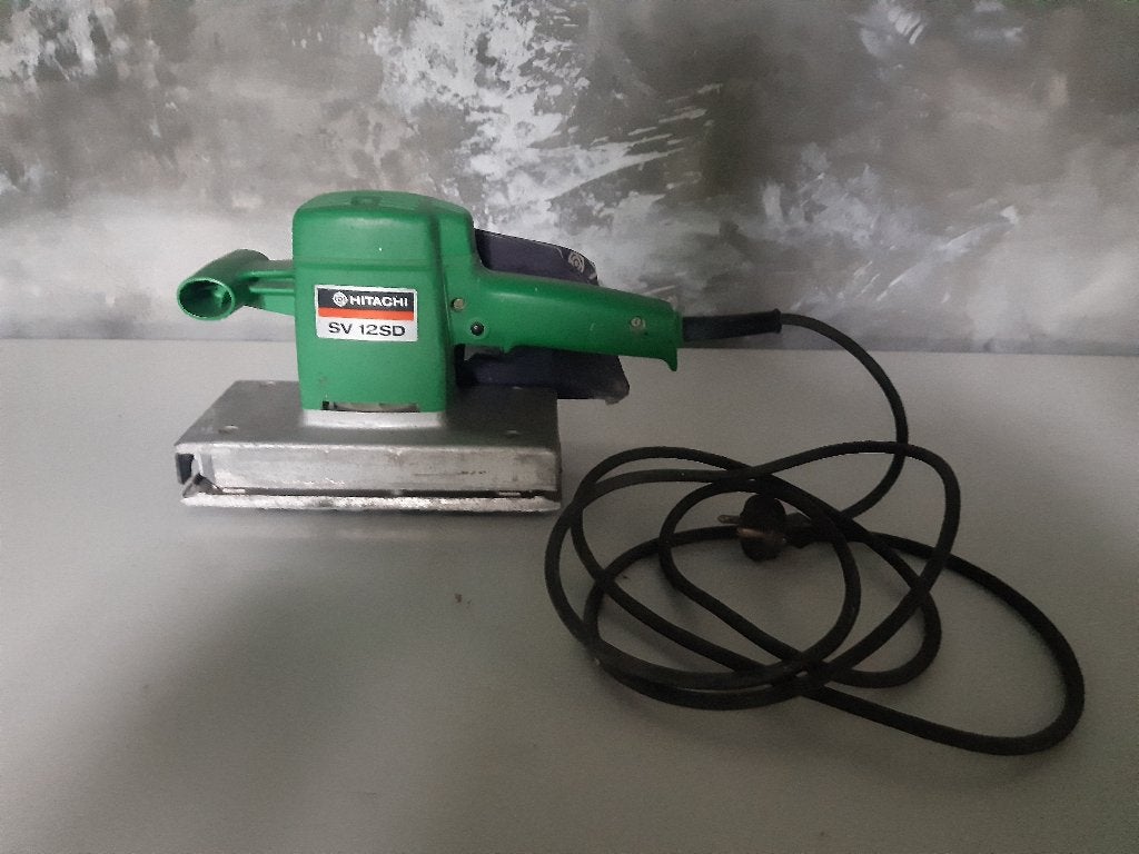 Hitachi Schuurmachine, Ophalen of Verzenden, Gebruikt, Minder dan 600 watt, Vlakschuurmachine