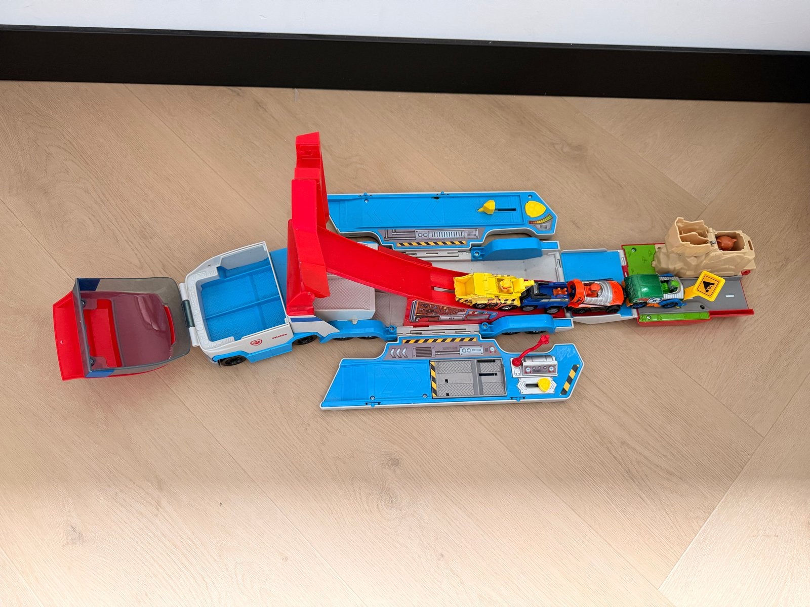 PAW Patrol Speelgoed - Grote Uitklapbare Vrachtwagen, Ophalen, Gebruikt