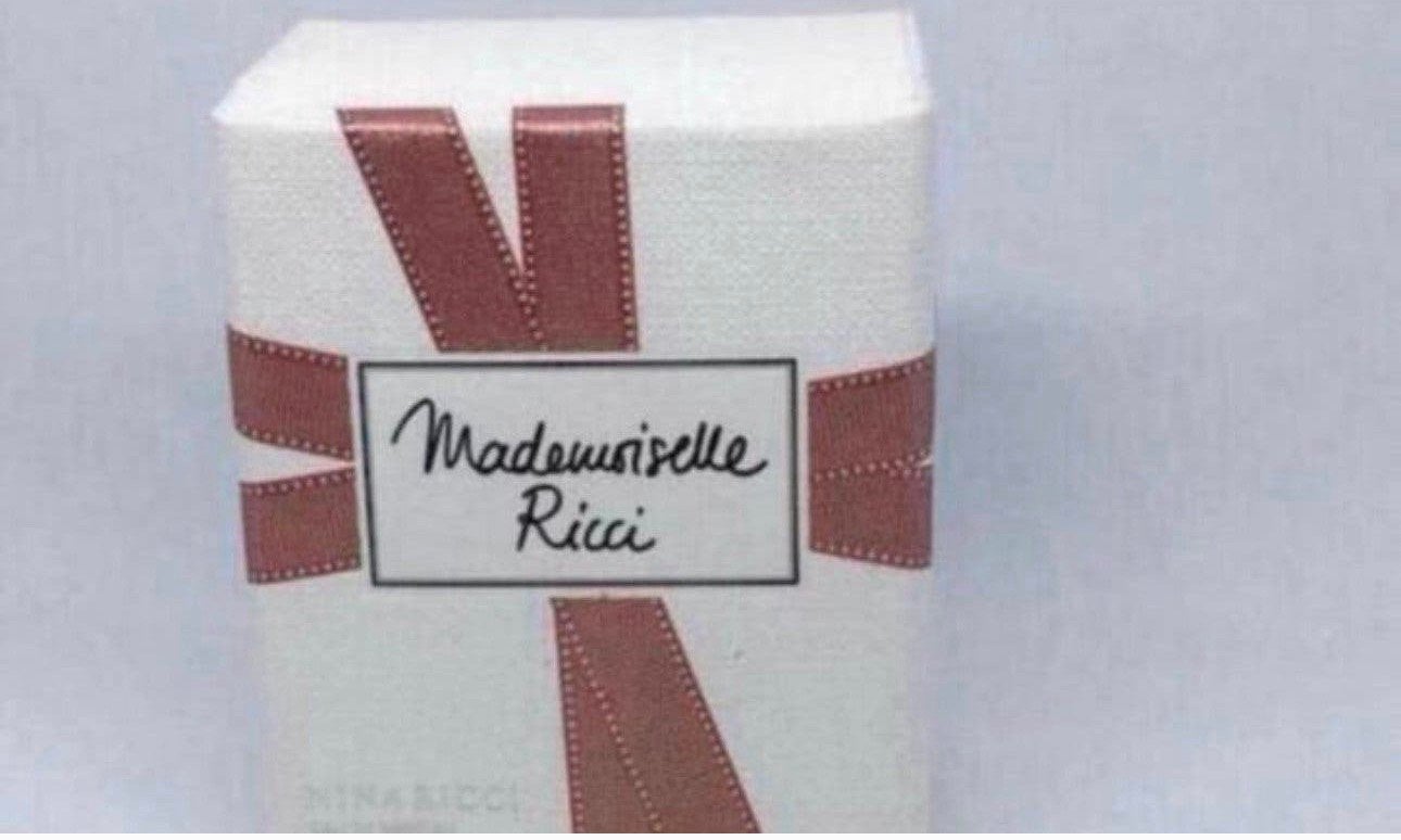 Luxe miniatuur Mademoiselle Ricci 4 ml eau de parfum Ricci, Verzamelen, Parfumverzamelingen, Verzenden, Nieuw, Miniatuur, Gevuld