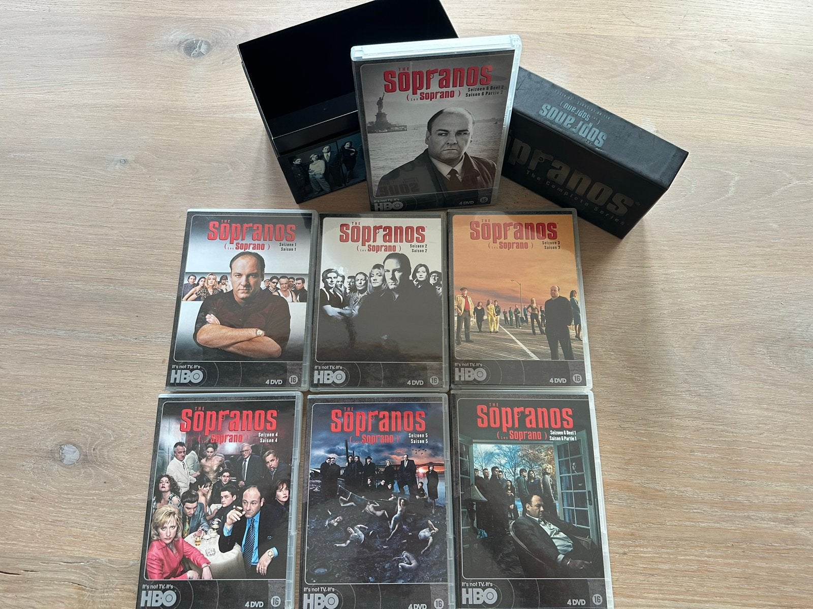 The Sopranos Complete Serie Boxset - 28 Discs, Cd's en Dvd's, Dvd's | Tv en Series, Vanaf 16 jaar, Boxset, Drama, Ophalen of Verzenden