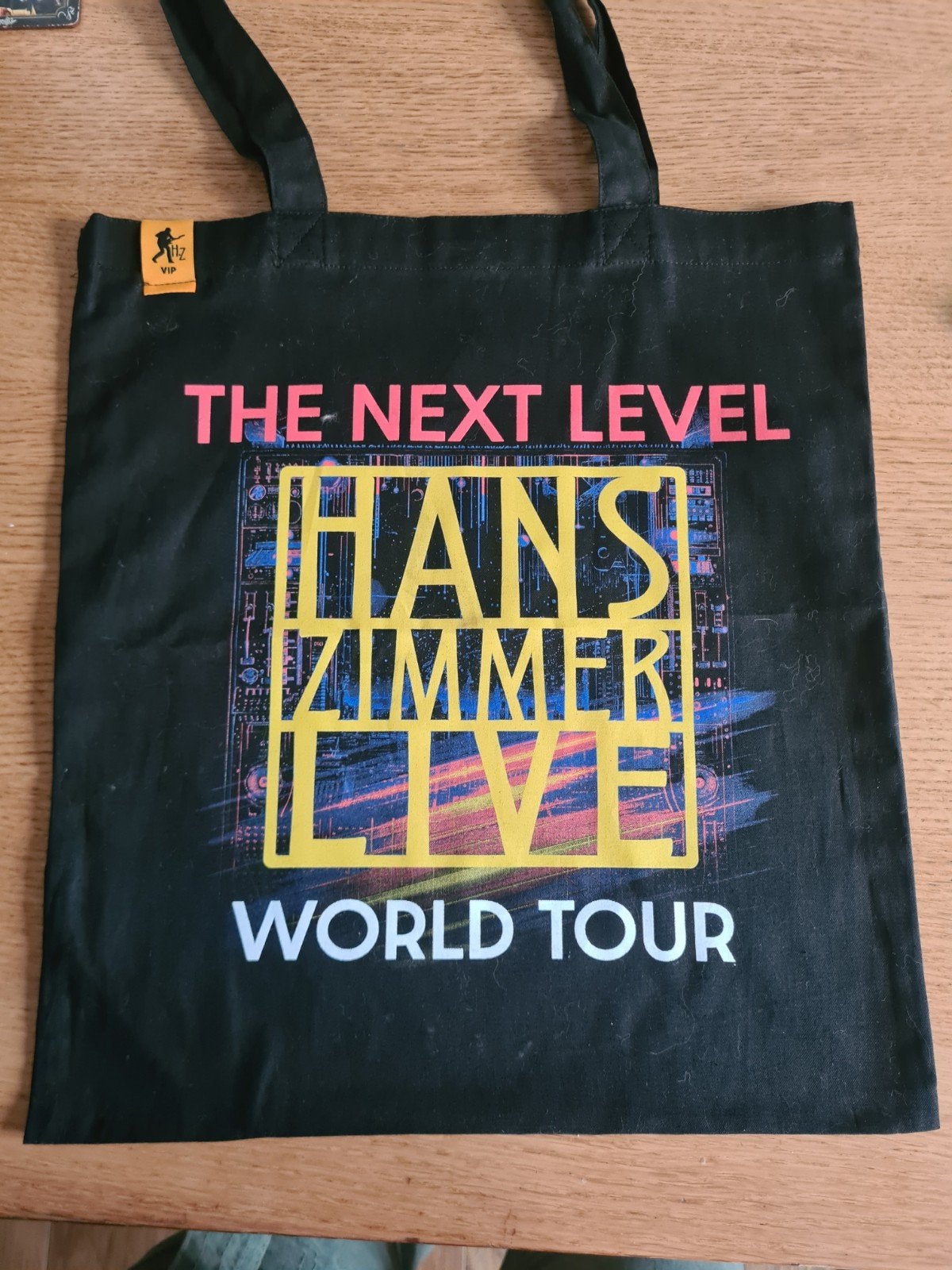 Tas van Hans Zimmer Live The Next Level World Tour VIP, Ophalen