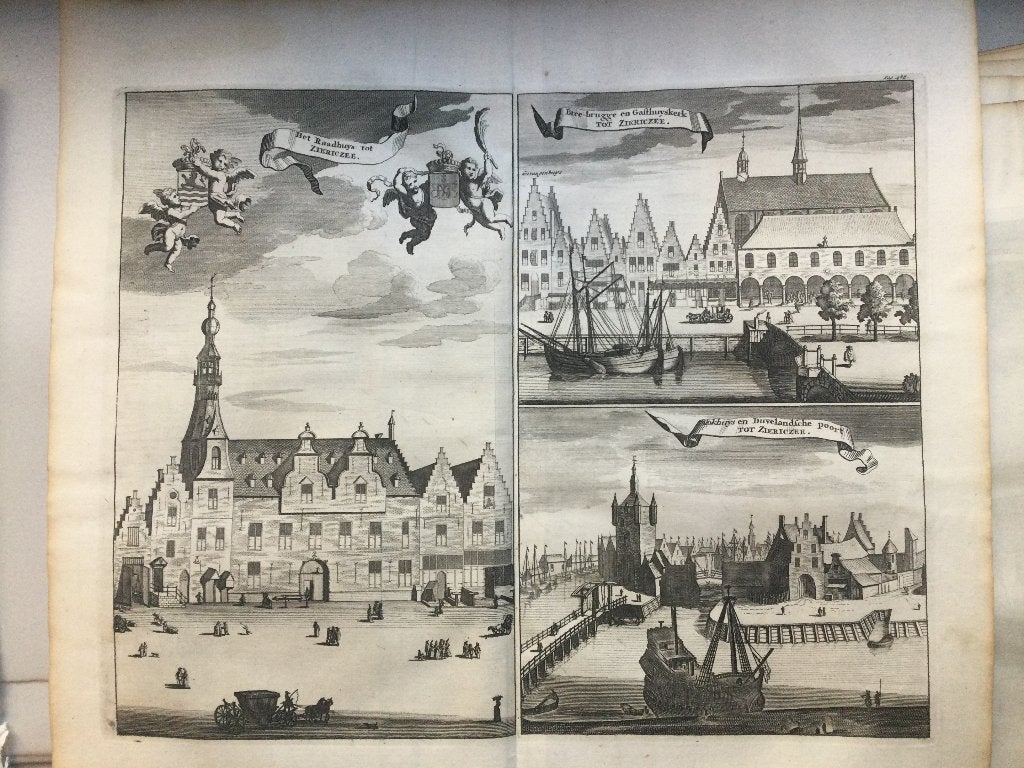 Zierikzee, lot van 2  antieke prenten, 1696, Stadsgezicht, 27 cm, 1600 - 1699, 32 cm