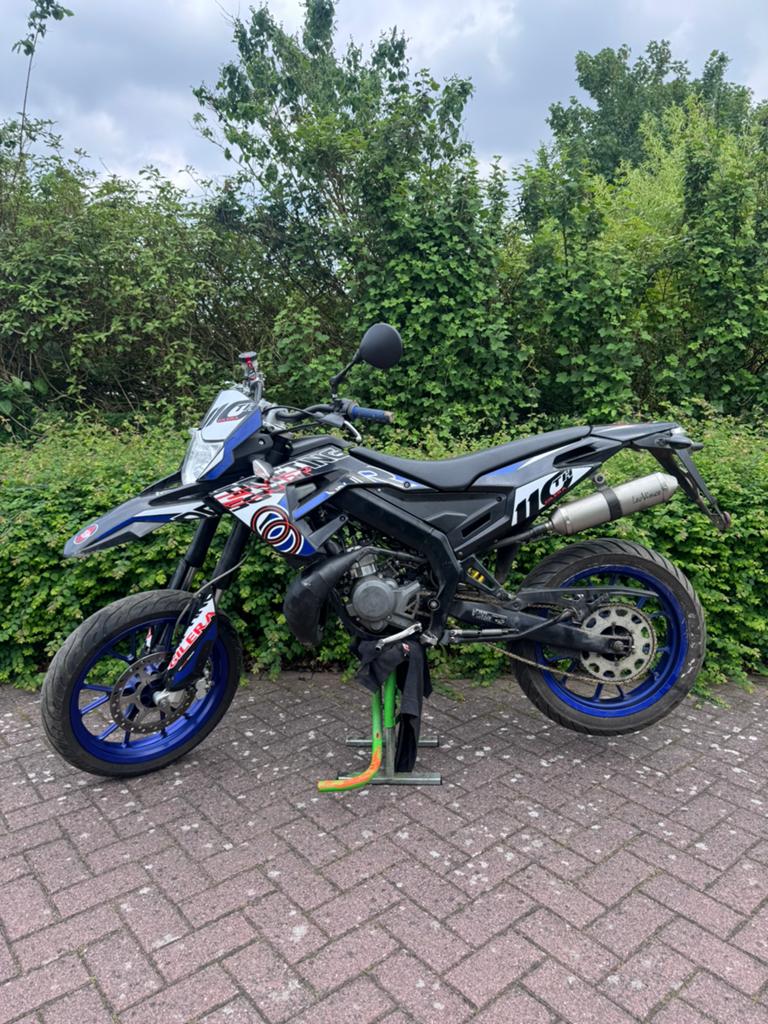 Gilera smt 50 2019, Fietsen en Brommers, Brommers | Derbi, Ophalen of Verzenden, Zo goed als nieuw