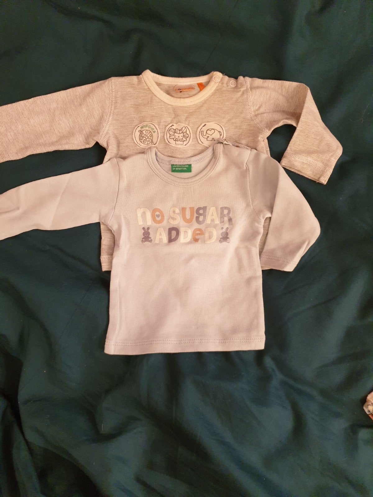Benetton en Noppies longsleeve 56, Ophalen, Zo goed als nieuw, Jongetje, Shirtje of Longsleeve