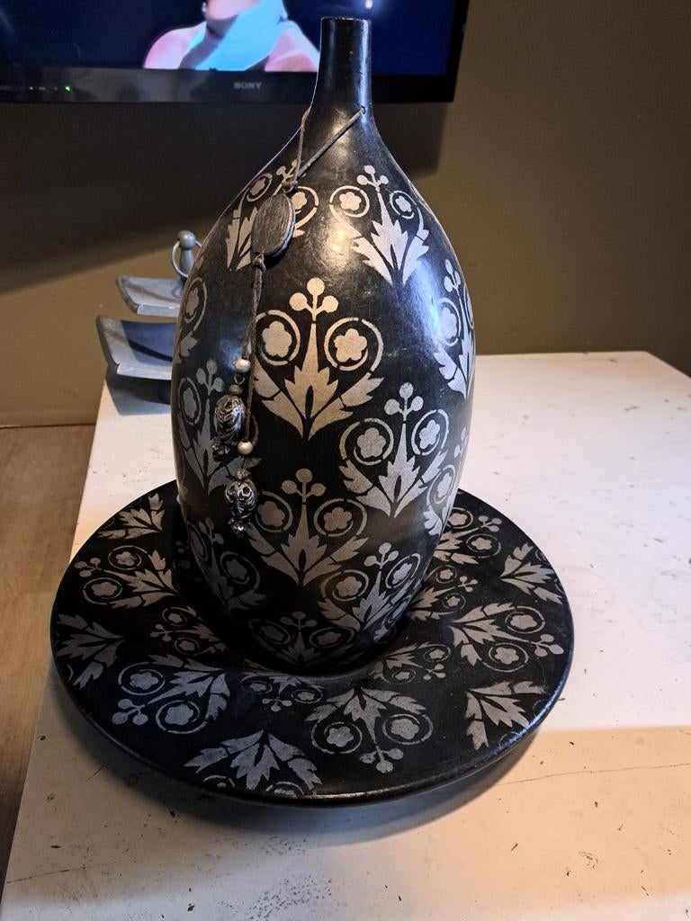 Decoratieve vaas en schaal set - Zwart met zilveren print, Antiek en Kunst, Antiek | Vazen, Ophalen
