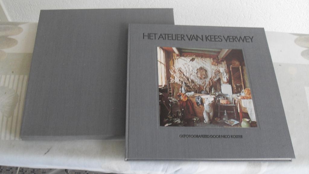 KEES VERWEY ; In cassette, boek met ets, zeldzaam, Antiek en Kunst, Kunst | Etsen en Gravures, Ophalen of Verzenden, Ets, Gesigneerd