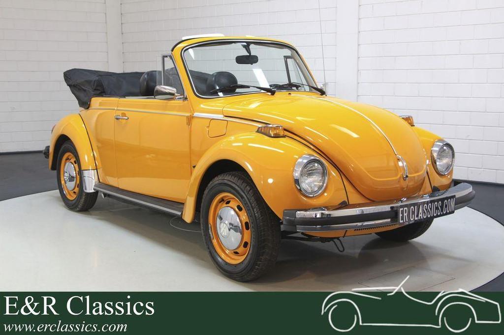 Volkswagen Kever Cabriolet | Uitvoerig gerestaureerd | 1978, Auto's, Oldtimers, Achterwielaandrijving, Zwart, Cabriolet, Geel