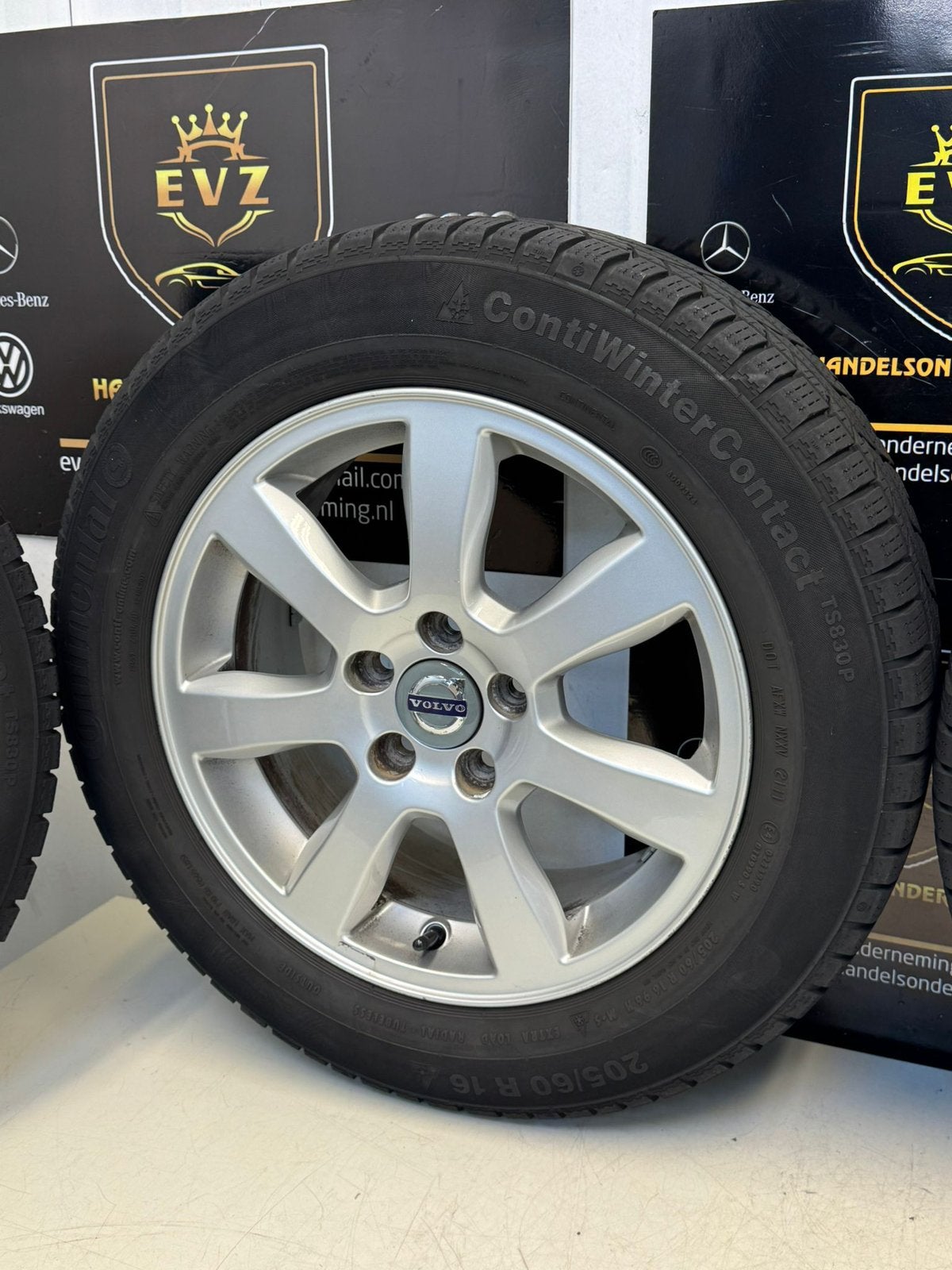 Org.Volvo V70/S60/V60/S80 winterset met velgen 205/60R16, Gebruikt, 16 inch, Banden en Velgen, EVZ Handelsonderneming