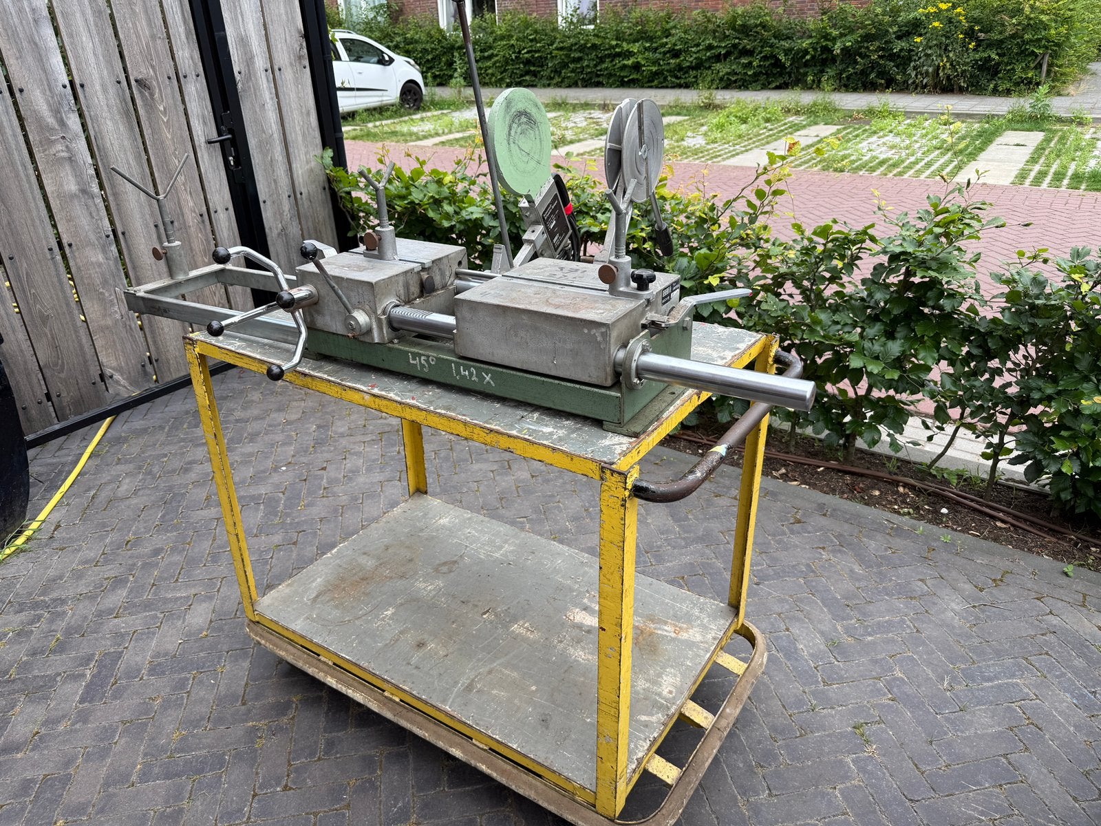 Geberit lastafel. Spiegellasmachine. Media. Lasmachine, Ophalen of Verzenden, Gebruikt, Minder dan 150 ampère, Overige typen