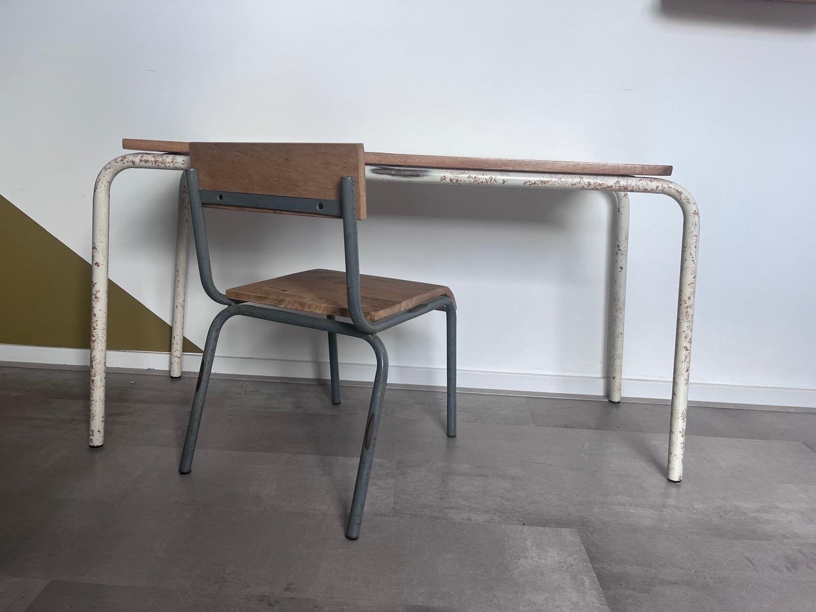 Vintage schoolbank met stoel - industrieel design, Huis en Inrichting, Bureaus, Ophalen, Gebruikt