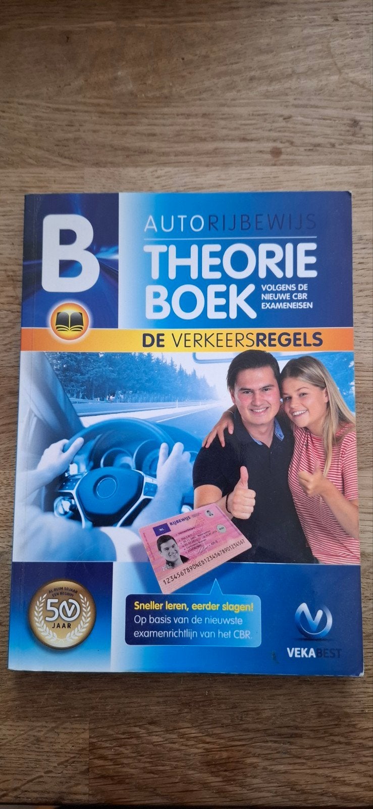 Autorijbewijs B Theorieboek - VekaBest, Ophalen of Verzenden, Zo goed als nieuw