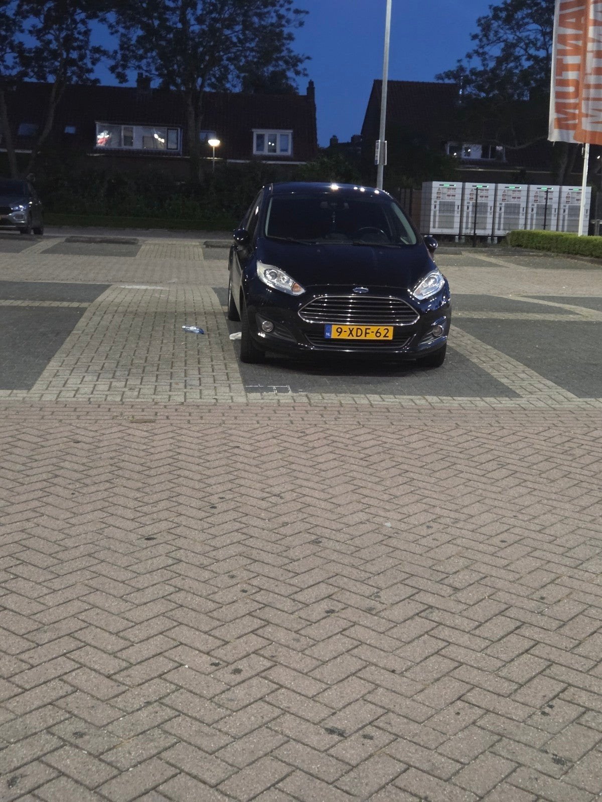 Ford Fiësta 1.0   5D S/S 2014 Grijs titanyum NíEUWE APK, 40 €/maand, Zwart, 525 kg, 23 km/l