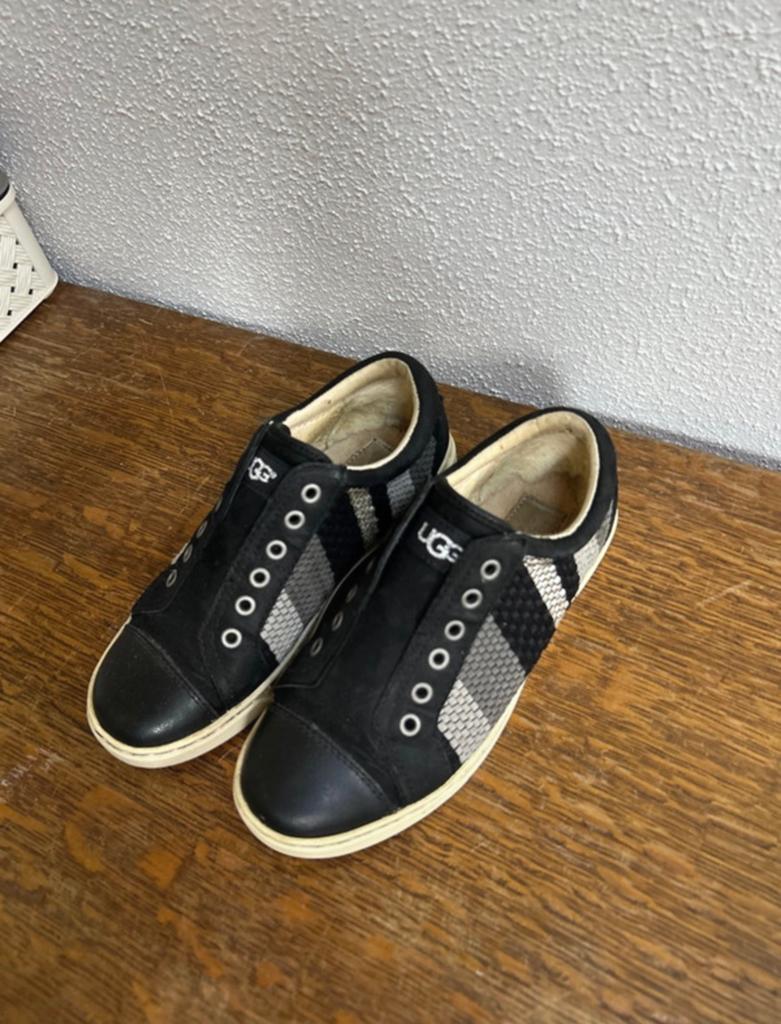 Leuke ugg sneakers, Ophalen of Verzenden, Zo goed als nieuw, Sneakers of Gympen