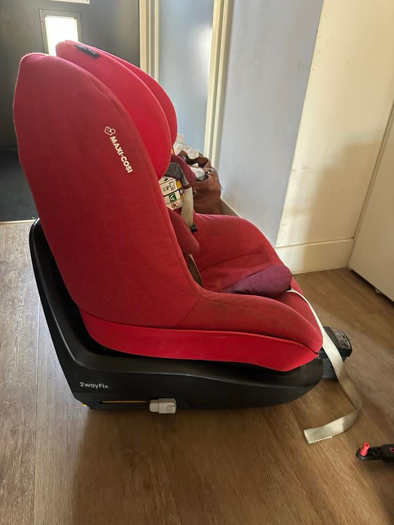 Maxi-Cosi 2wayPearl Autostoel - Rood, Gebruikt, 0 t/m 18 kg, Verstelbare rugleuning, Ophalen of Verzenden