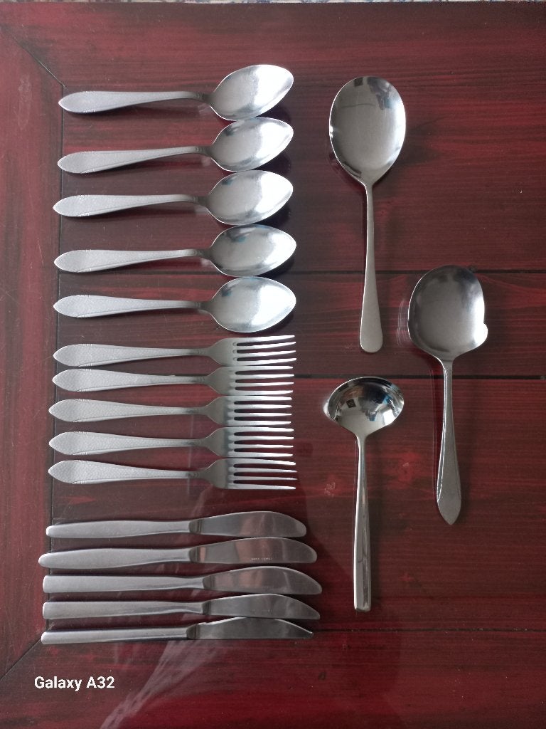 18 delige bestekset - 5 persoons Stainless van Pako Meta, Gebruikt, Bestekset, Overige typen, Ophalen of Verzenden