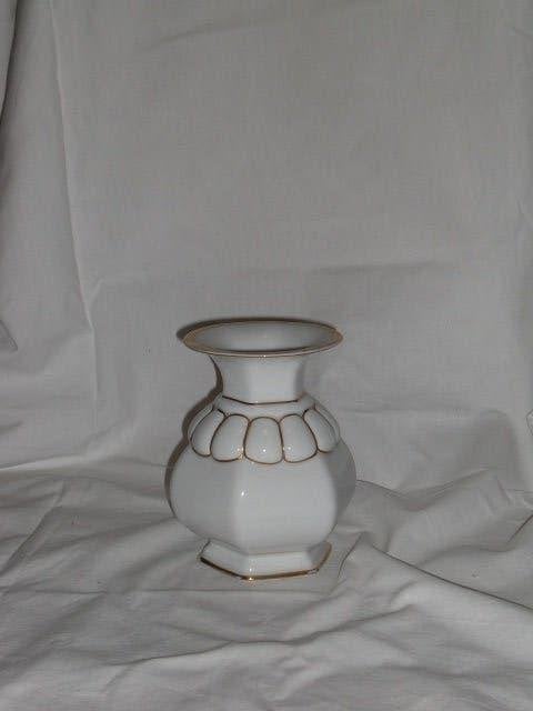 Fraaie witte Rosenthal vaas met gouden randje, Ophalen of Verzenden, Zo goed als nieuw, Wit