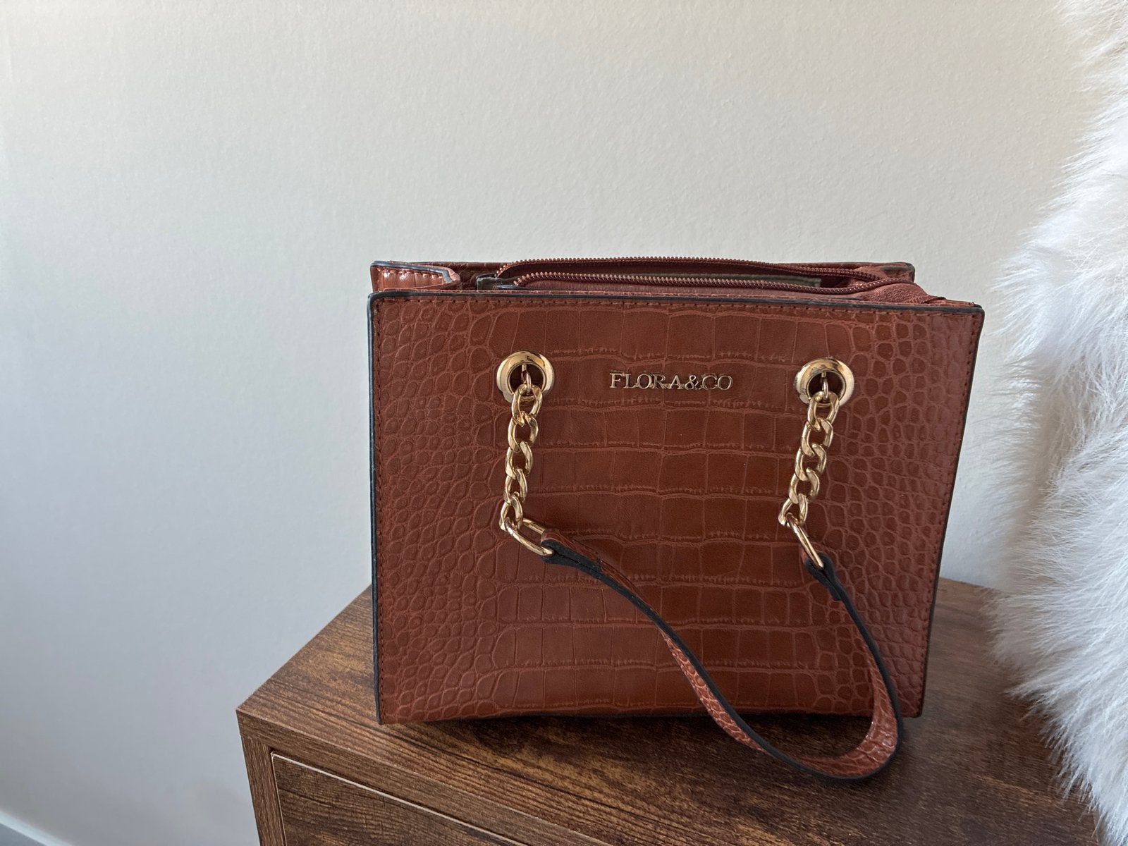 Flora & Co Handtas Bruin Krokodillenprint, Sieraden, Tassen en Uiterlijk, Ophalen, Zo goed als nieuw, Bruin, Handtas