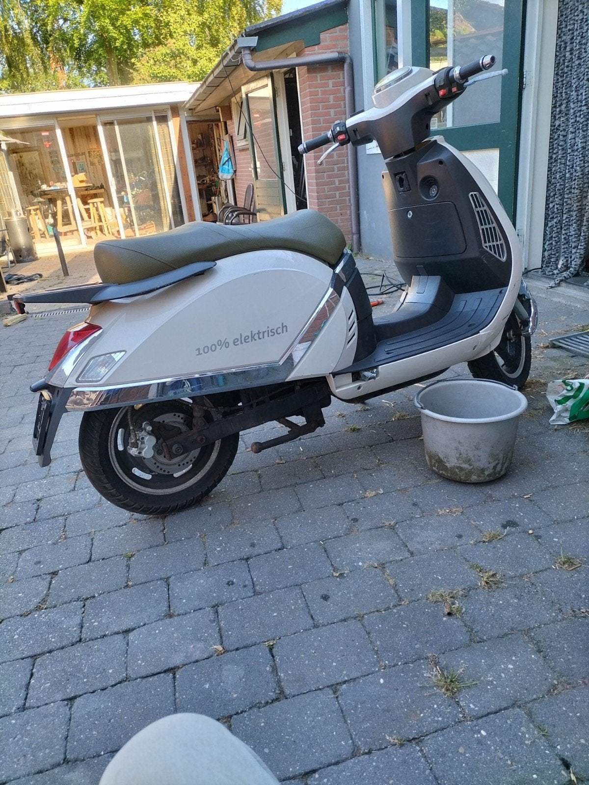 Gevonden elektrische scooter - Wie herkent deze?, Fietsen en Brommers, Scooters | Overige merken, Ophalen of Verzenden, Gebruikt