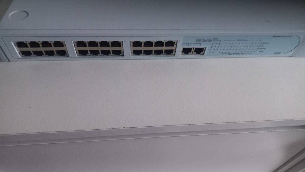 3Com Baseline Switch 2126-G met voeding, Ophalen of Verzenden, Gebruikt