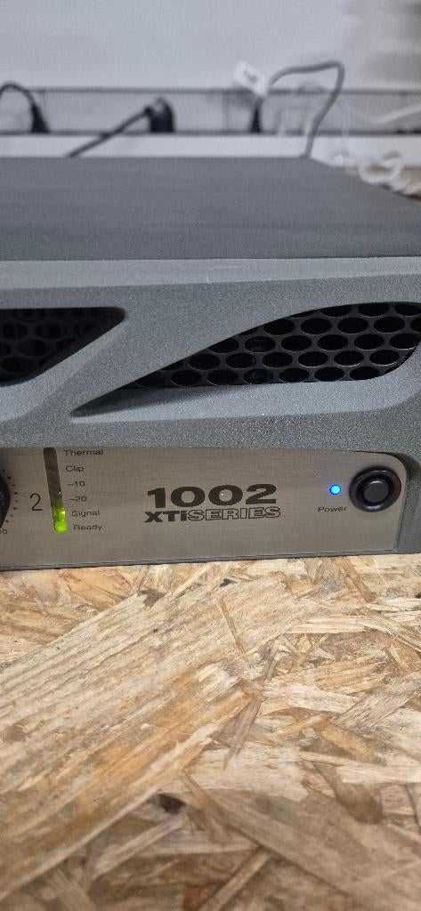 Crown 1002 XTI 2 kanaals versterker/amplifier - 2x 500W, Overige merken, Crown, Van Hennaertweg 6, Ophalen of Verzenden