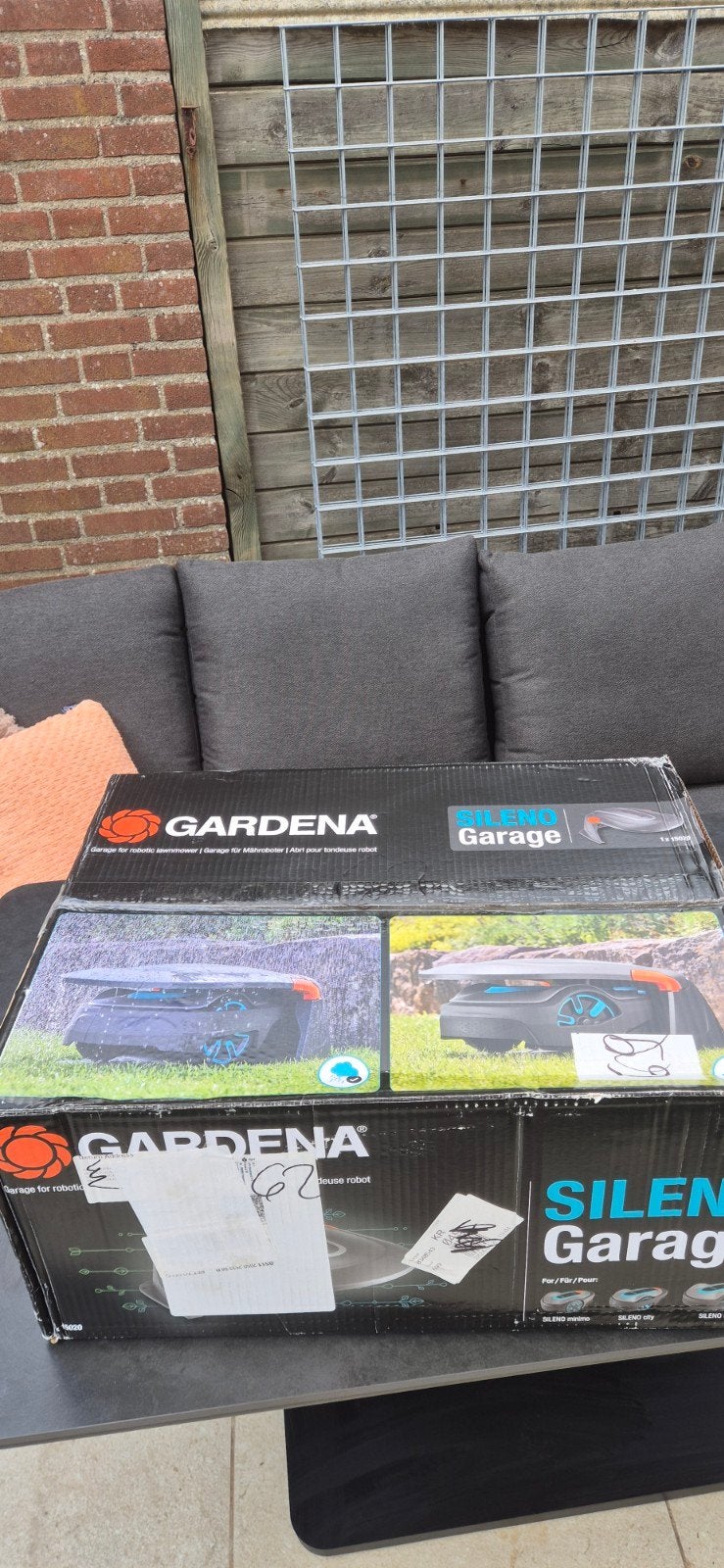 Gardena Sileno Robotmaaier Garage - Nieuw in doos, Ophalen, Nieuw, Minder dan 20 cm, Gardena