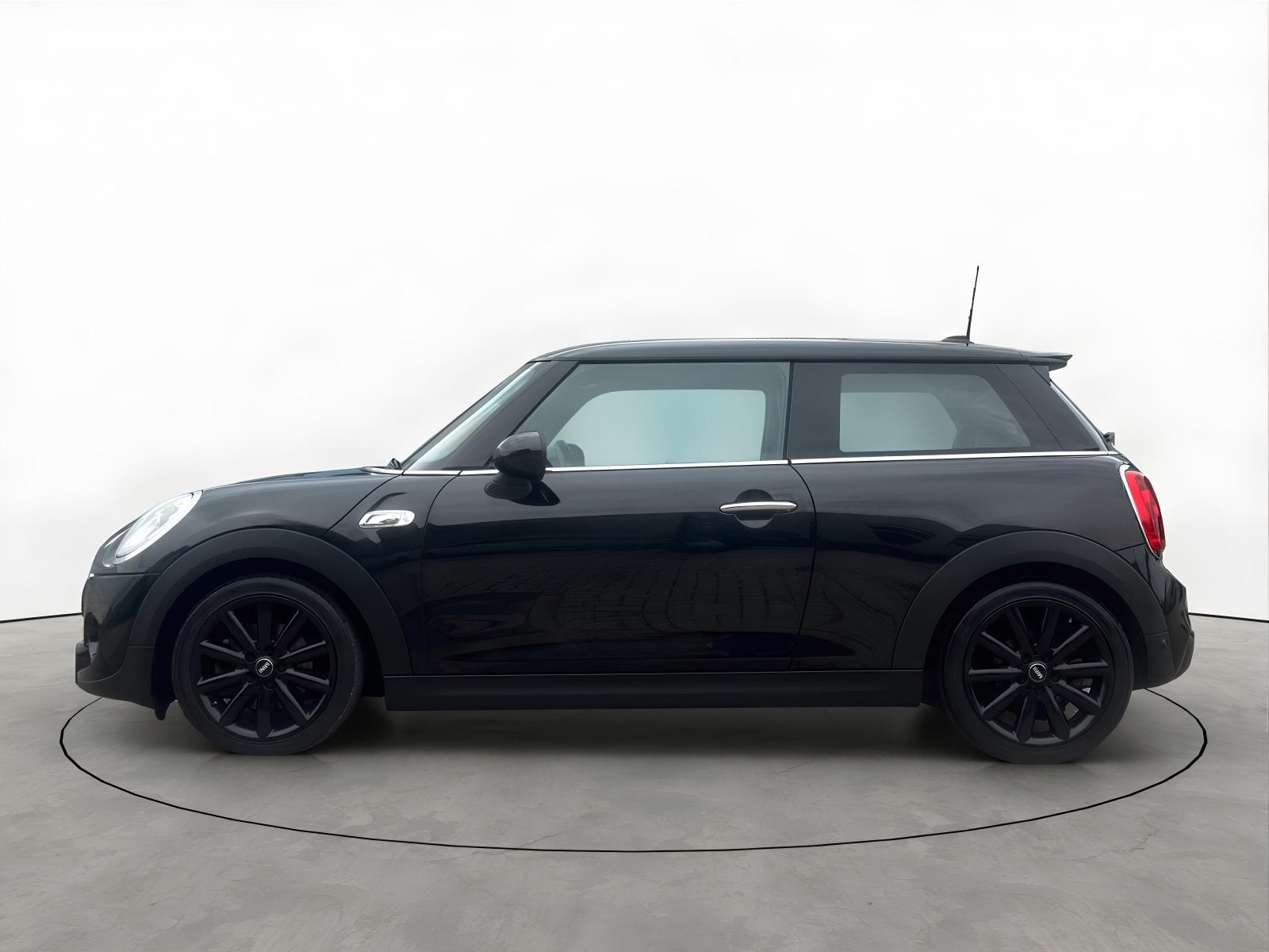 MINI Cooper S 2.0 192PK Chili Serious Business Head-UP Leer, Auto's, Voorwielaandrijving, 1998 cc, Gebruikt, 4 stoelen