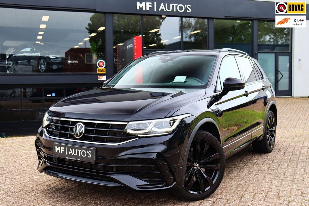 Volkswagen TIGUAN 1.4 TSI eHybrid R-Line Business+|Pano|HUD|, 150 pk, Zwart, Hybride Elektrisch/Benzine, SUV of Terreinwagen
