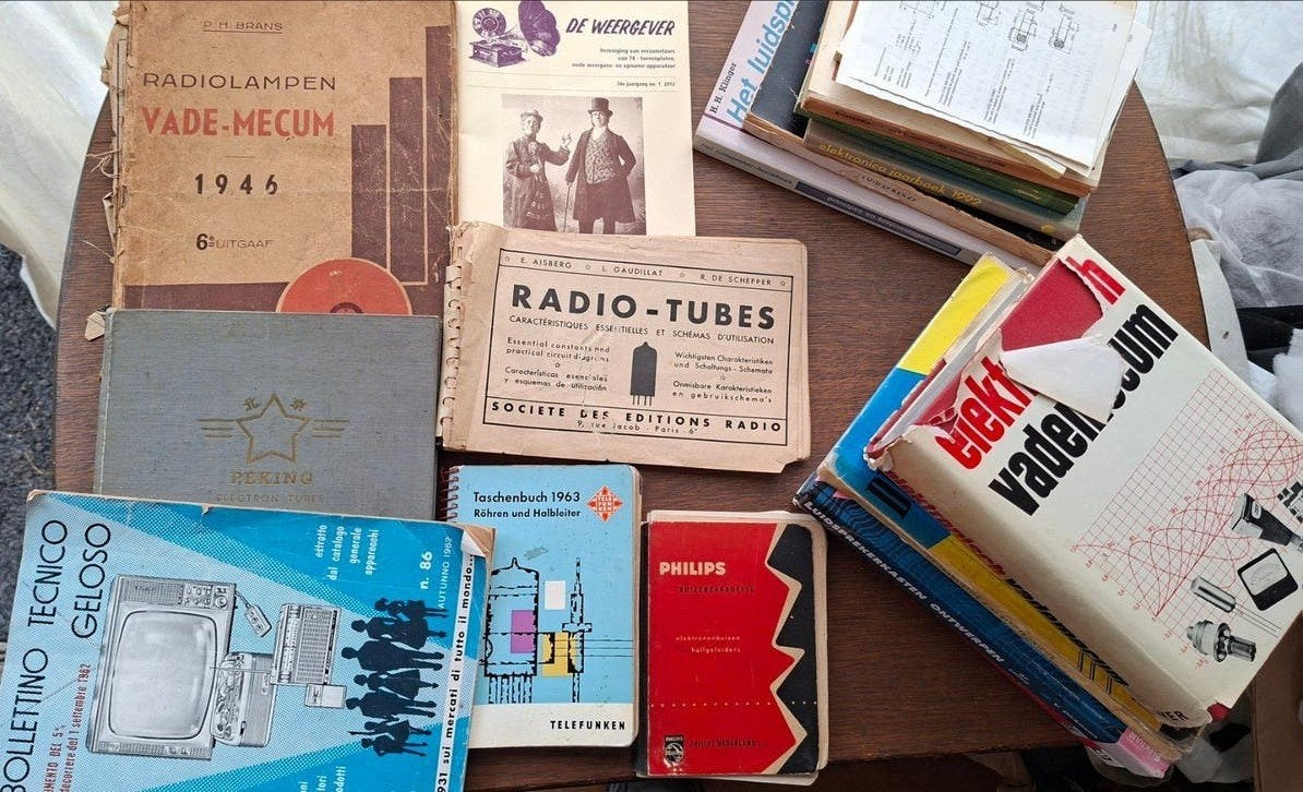 Diverse technische boeken: elektronica, buizen, luidsprekers, Boeken, Ophalen, Gelezen, Elektrotechniek