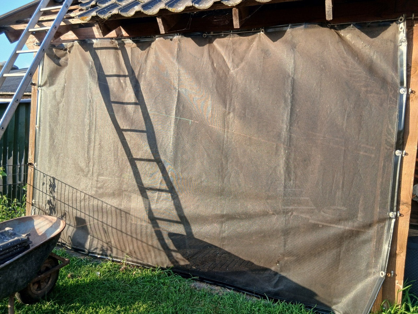 Doorzichtig zwart gaas voor tuinhuis - 335x220 cm, Ophalen, Zo goed als nieuw