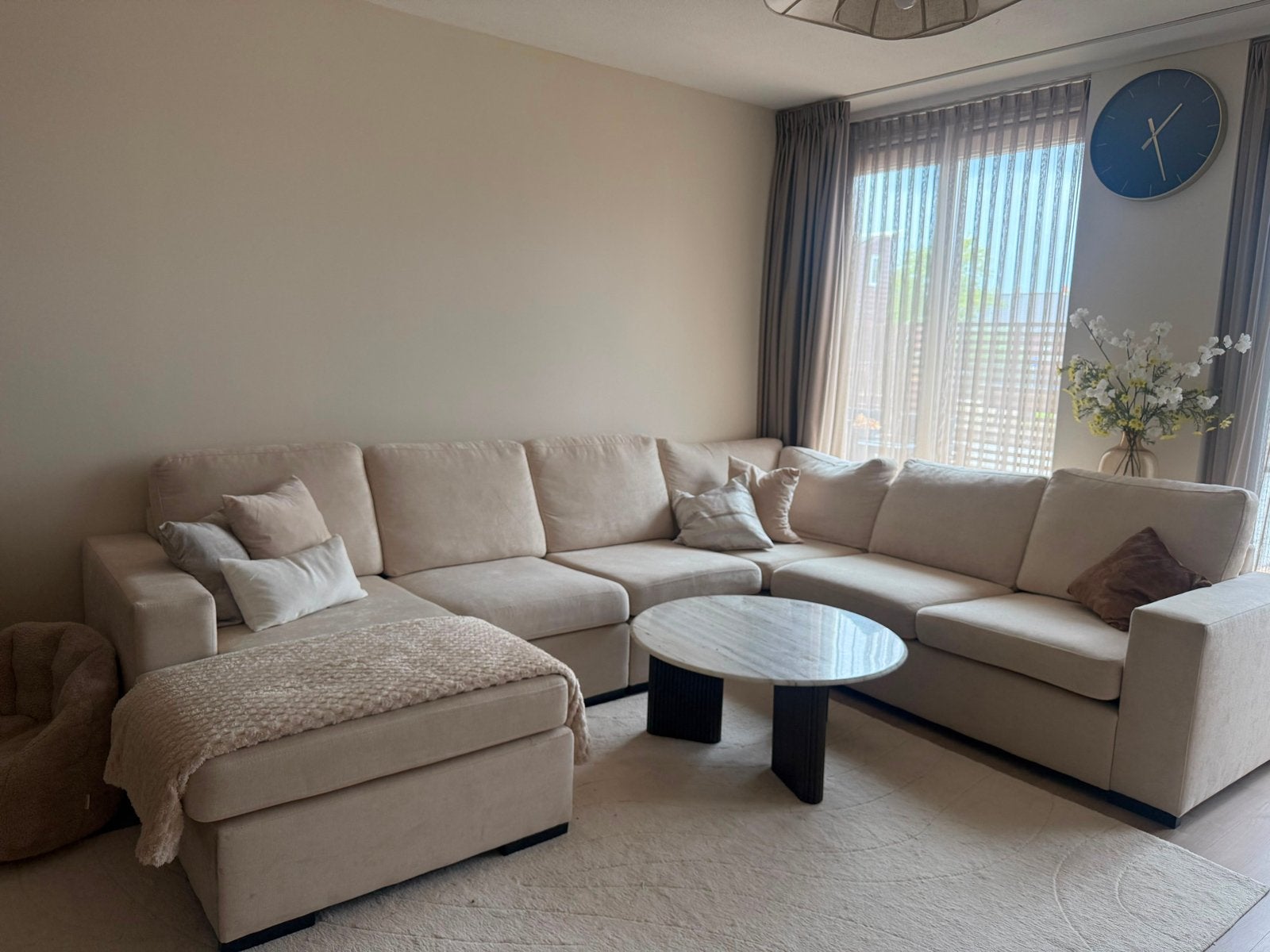 Grote beige hoekbank met chaise longue, Huis en Inrichting, Ophalen, Gebruikt, Hoekbank, 300 cm of meer