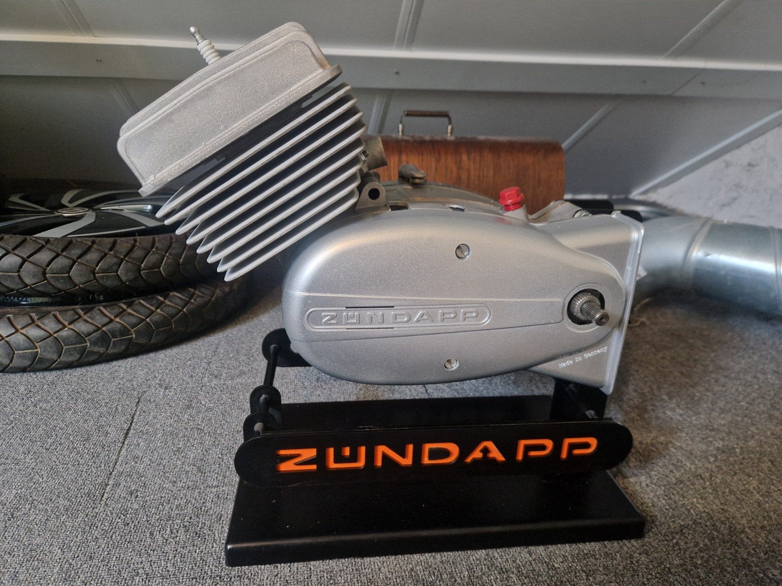 zundapp ronde 6 bak, Ophalen, Blok