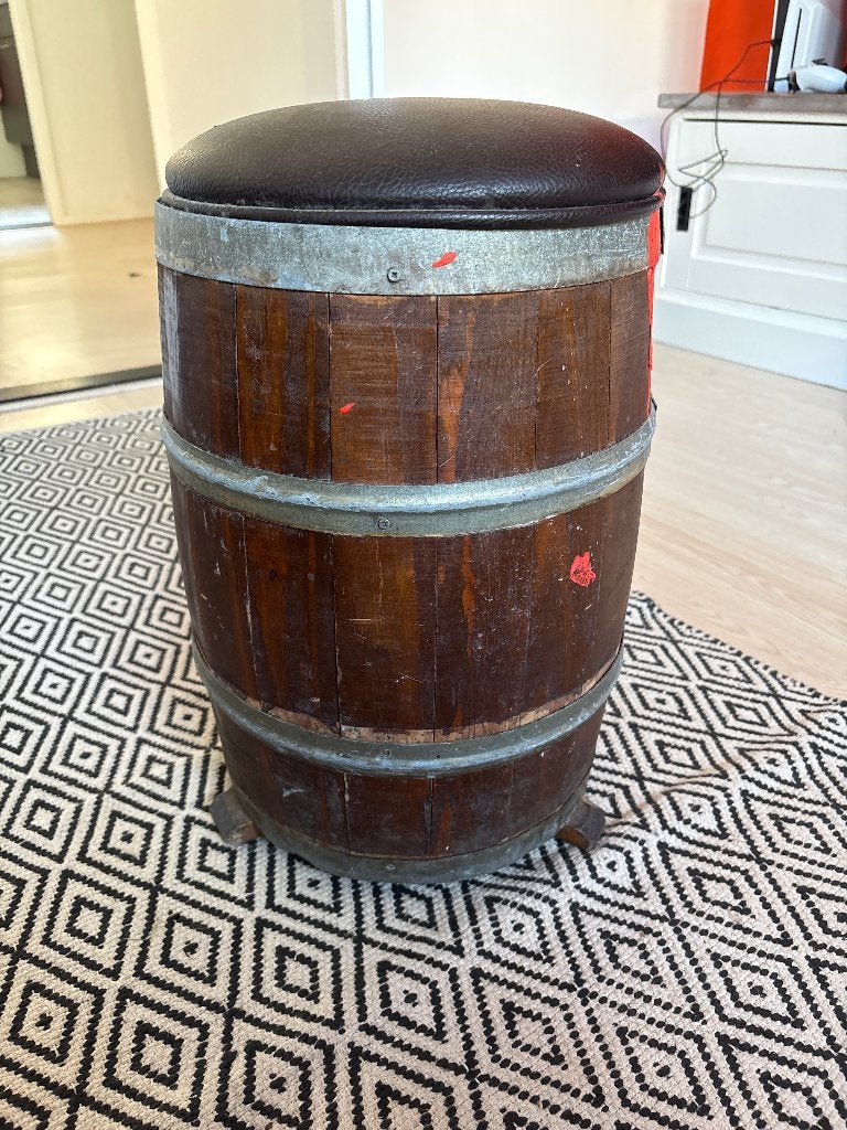 Karakteristieke barkruk, Ophalen