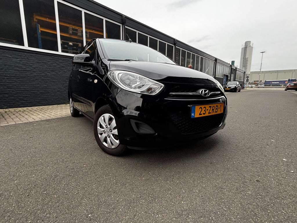 Hyundai i10 blue drive 2013 apk 21-03-27, Voorwielaandrijving, Stof, 400 kg, Zwart