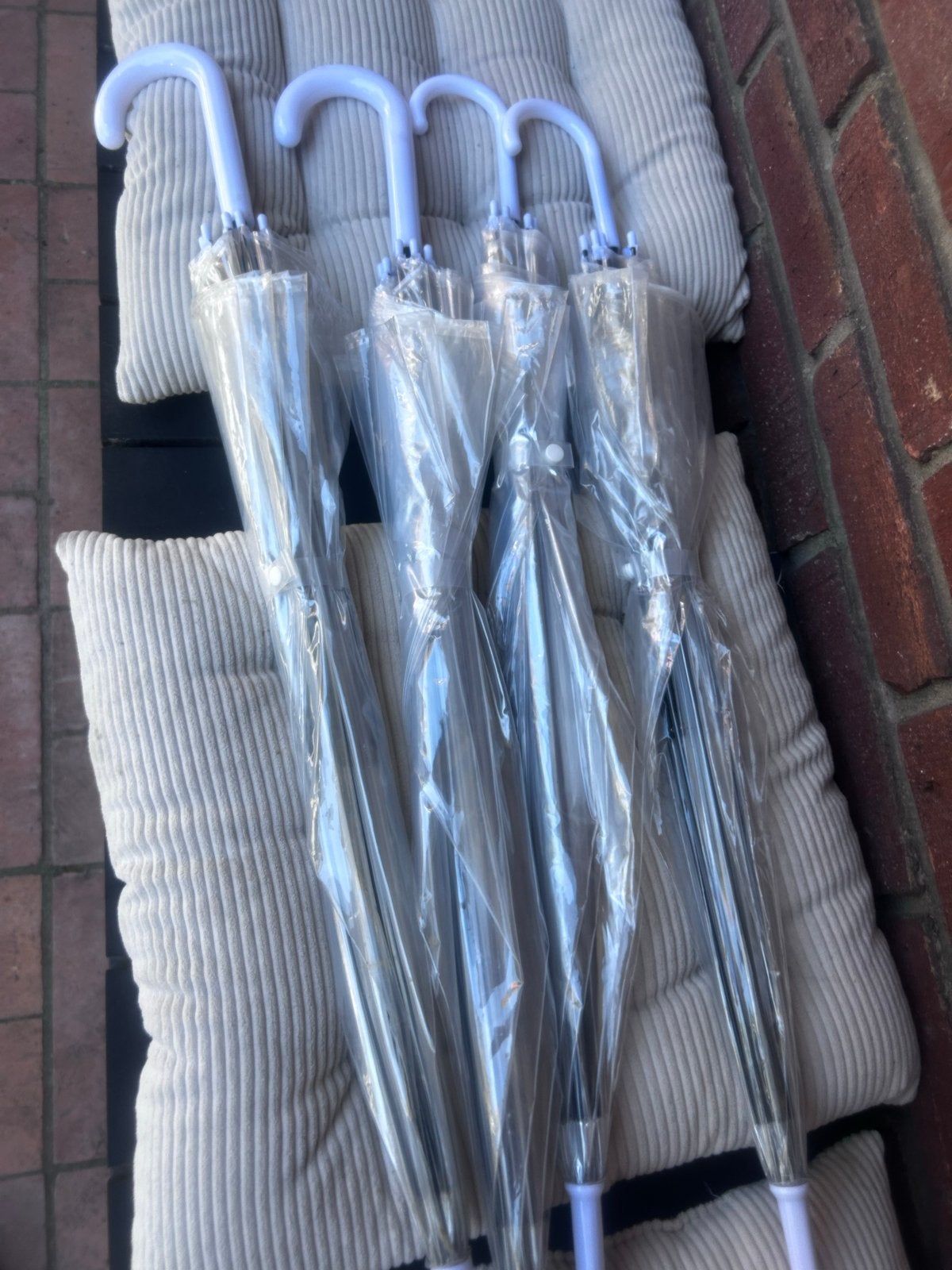 Nieuwe transparante paraplu's met witte handvatten, Sieraden, Tassen en Uiterlijk, Paraplu's, Ophalen, Transparant, Nieuw, Wit
