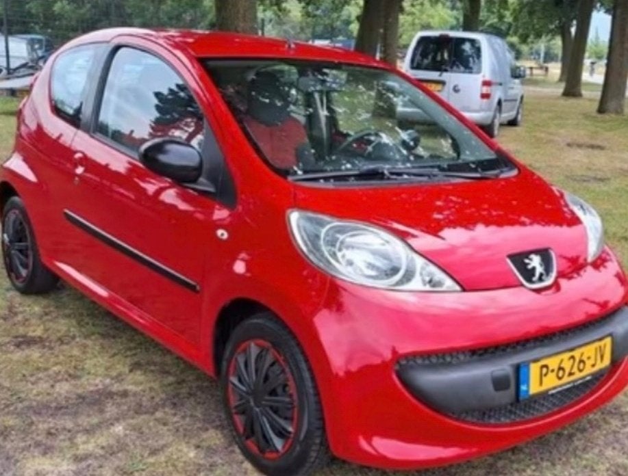Peugeot 107 1.0 12V 3DR 2008 Rood, Auto's, Peugeot, Voorwielaandrijving, 4 stoelen, 68 pk, Handgeschakeld