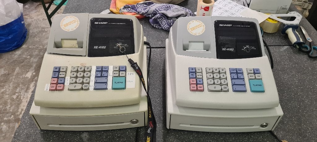 Sharp XE-A102 Elektronische Kassa met geldlade, Ophalen of Verzenden, Computers en Rekenmachines