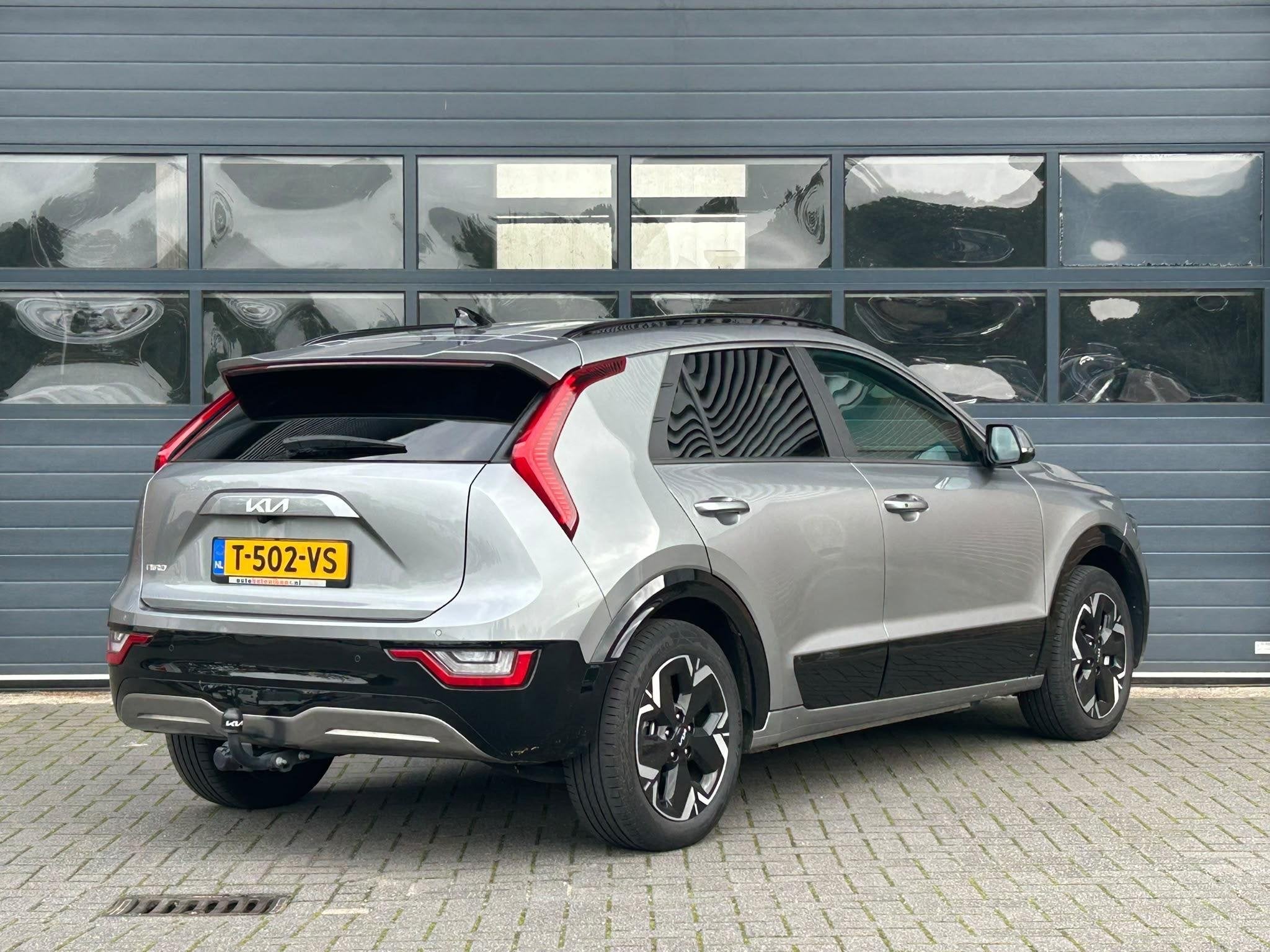 KIA NIRO EV DYNAMICPLUSLINE 64.8 KWH (100% SOH) I TREKHAAK I, Gebruikt, Met garantie (alle), 1657 kg, Origineel Nederlands