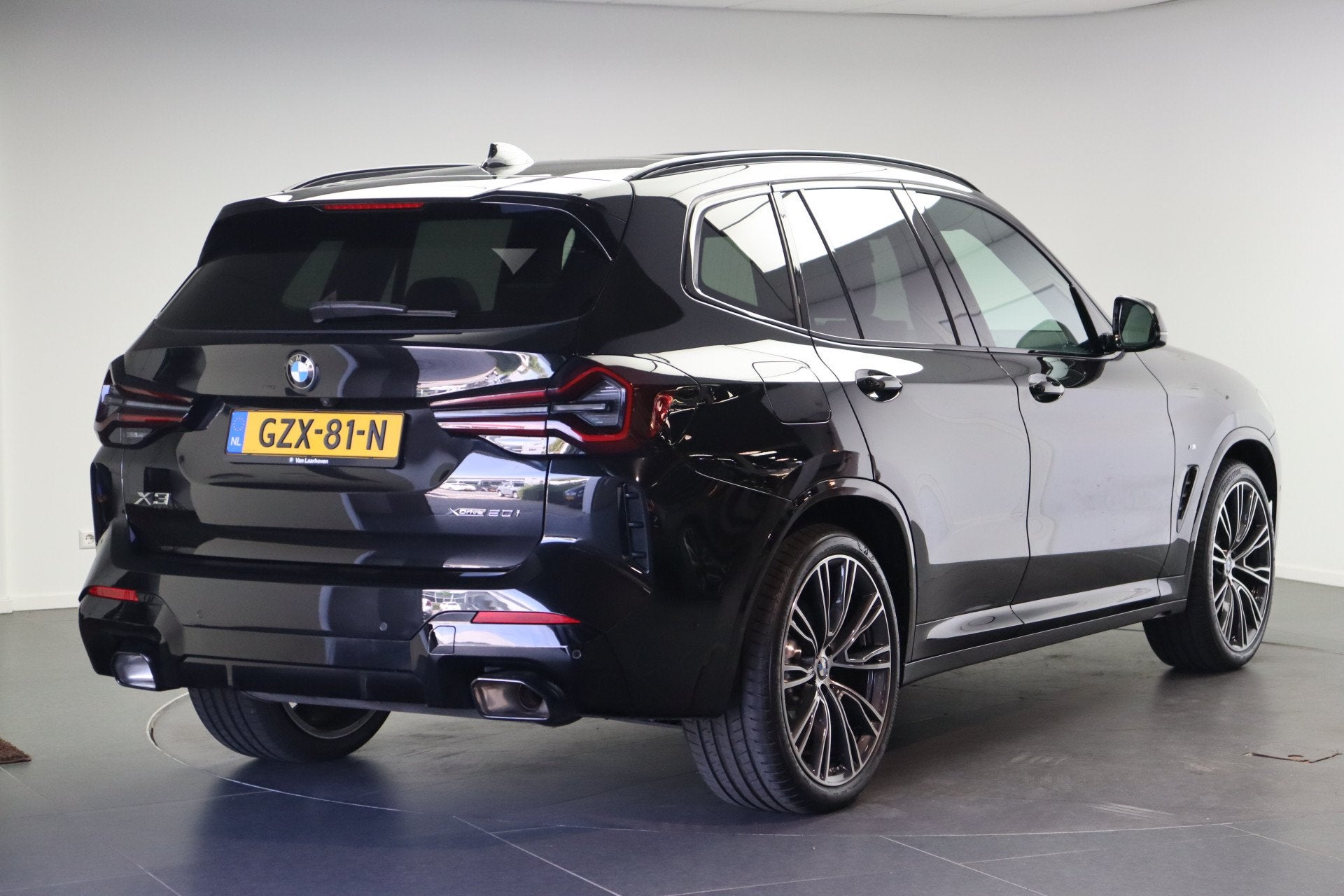 BMW X3 xDrive20i High Executive M Sport Automaat / Panoramad, 1998 cc, Automatische klimaatregeling, Gebruikt, 4 cilinders