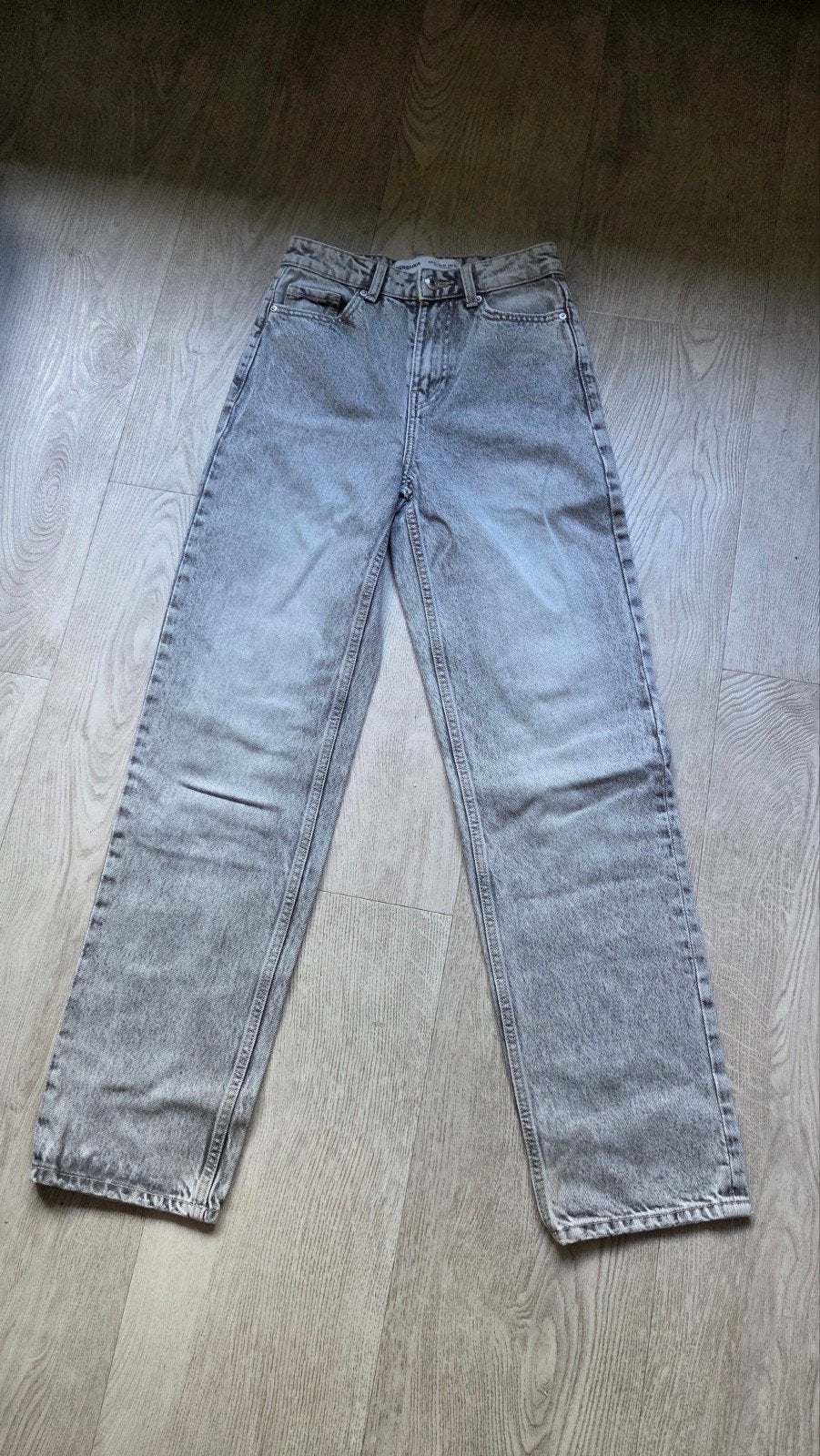 Grijze Bershka broek, maat 32 - Zo goed als nieuw, Zo goed als nieuw, W27 (confectie 34) of kleiner, Grijs, Bershka
