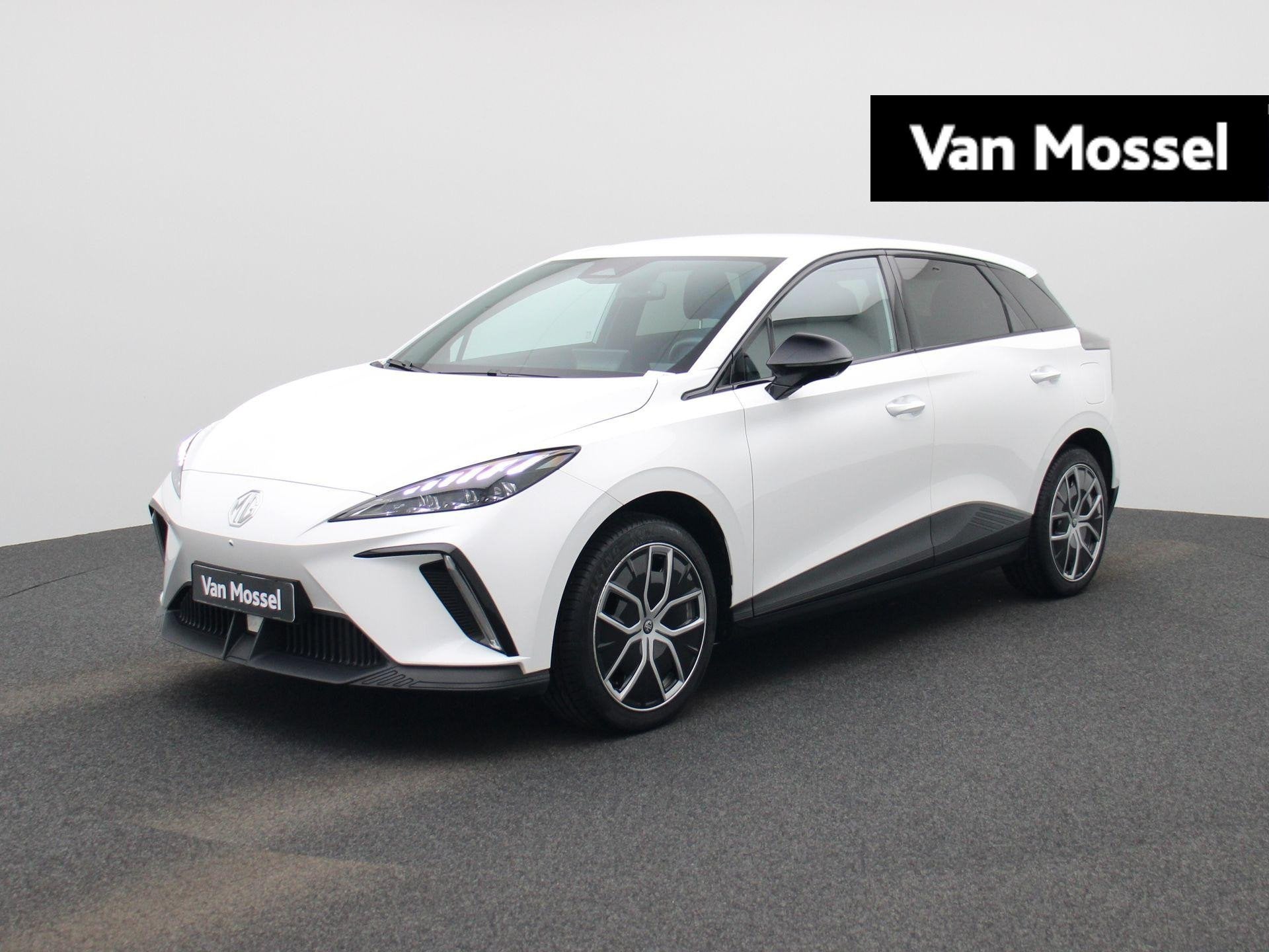 MG 4 Long Range 64kWh Luxury | Navigatie | Parkeersensoren &